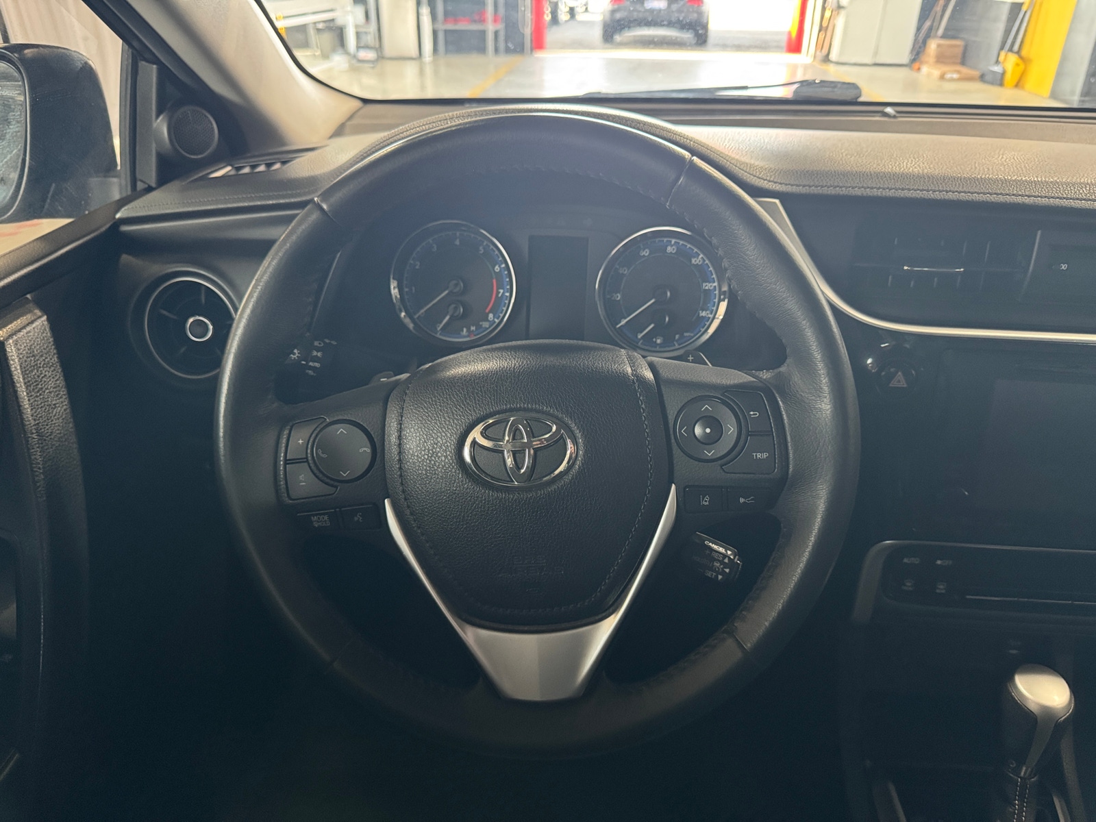 Thumbnail: 2017 Toyota Corolla - 5