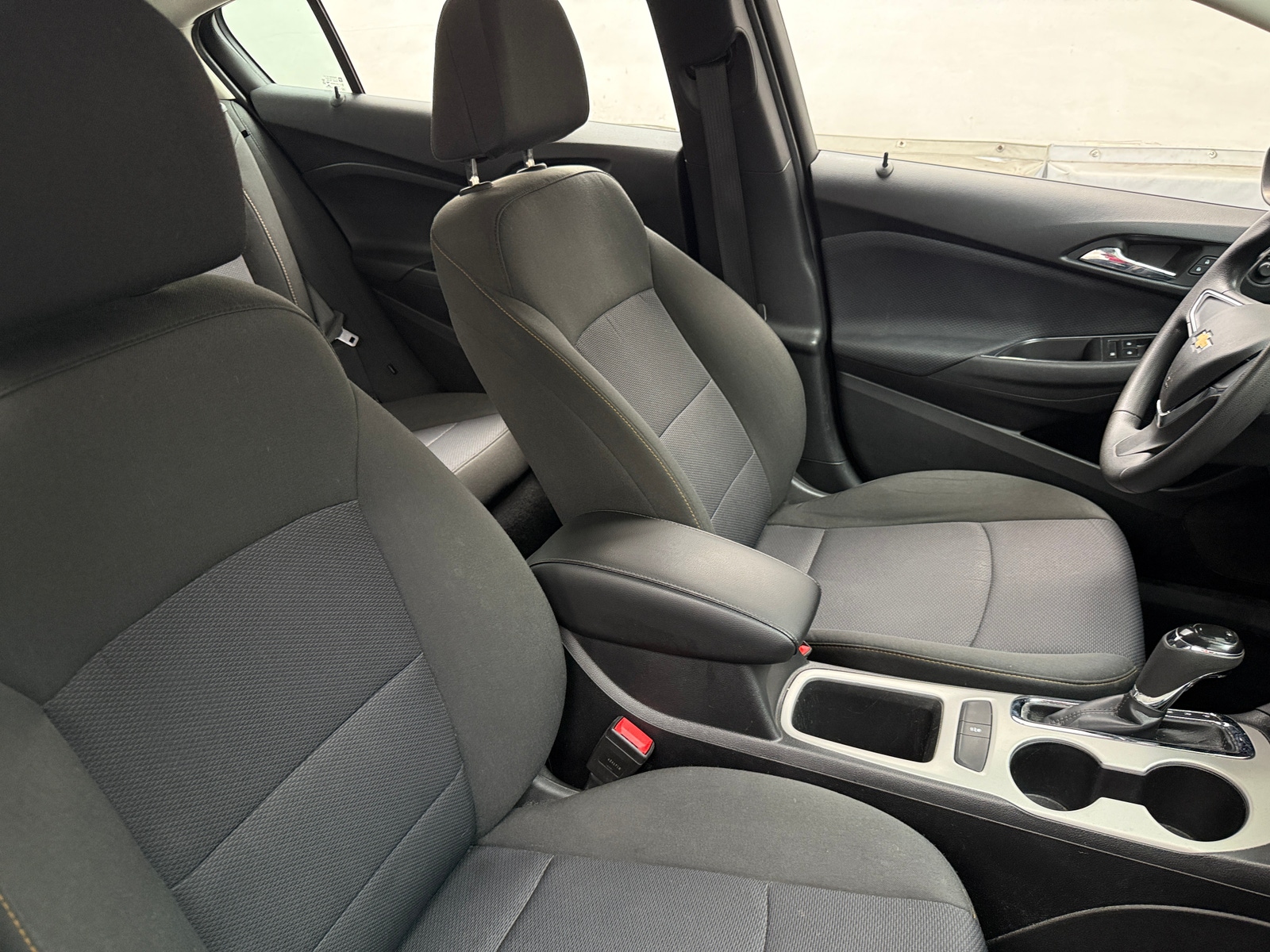 Thumbnail: 2018 Chevrolet Cruze - 2