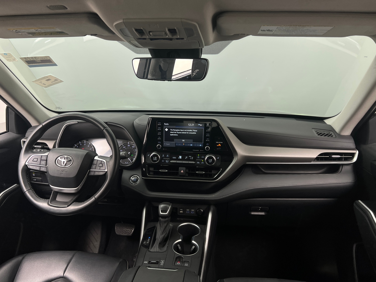 Thumbnail: 2022 Toyota Highlander - 2