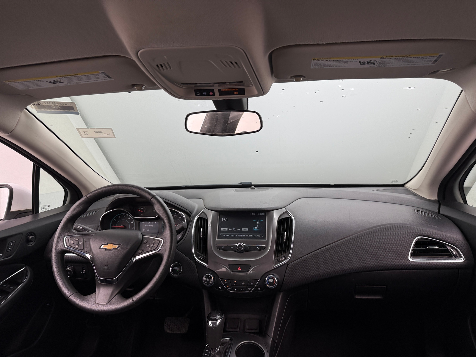 Thumbnail: 2018 Chevrolet Cruze - 3