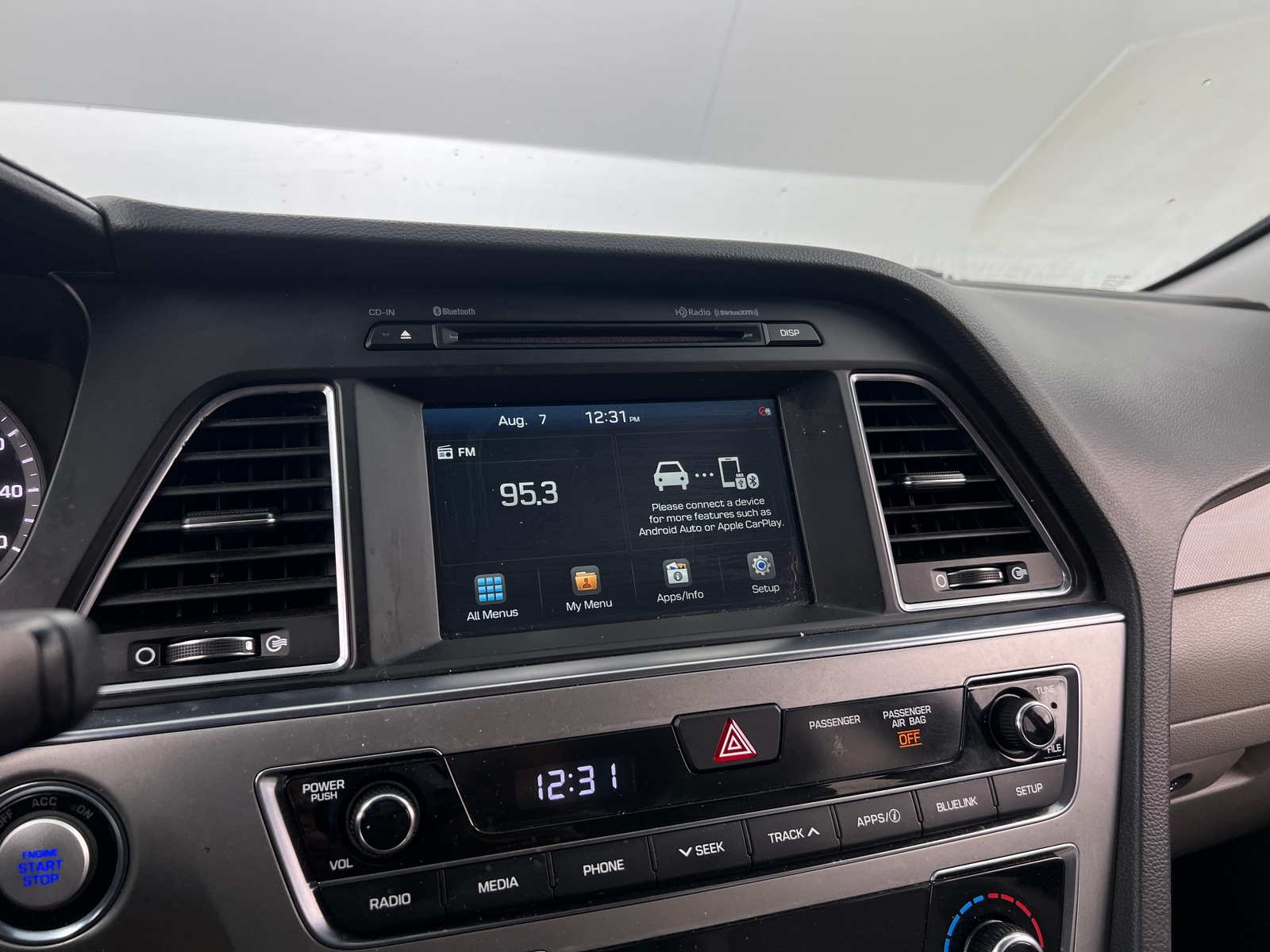 Thumbnail: 2017 Hyundai Sonata - 4