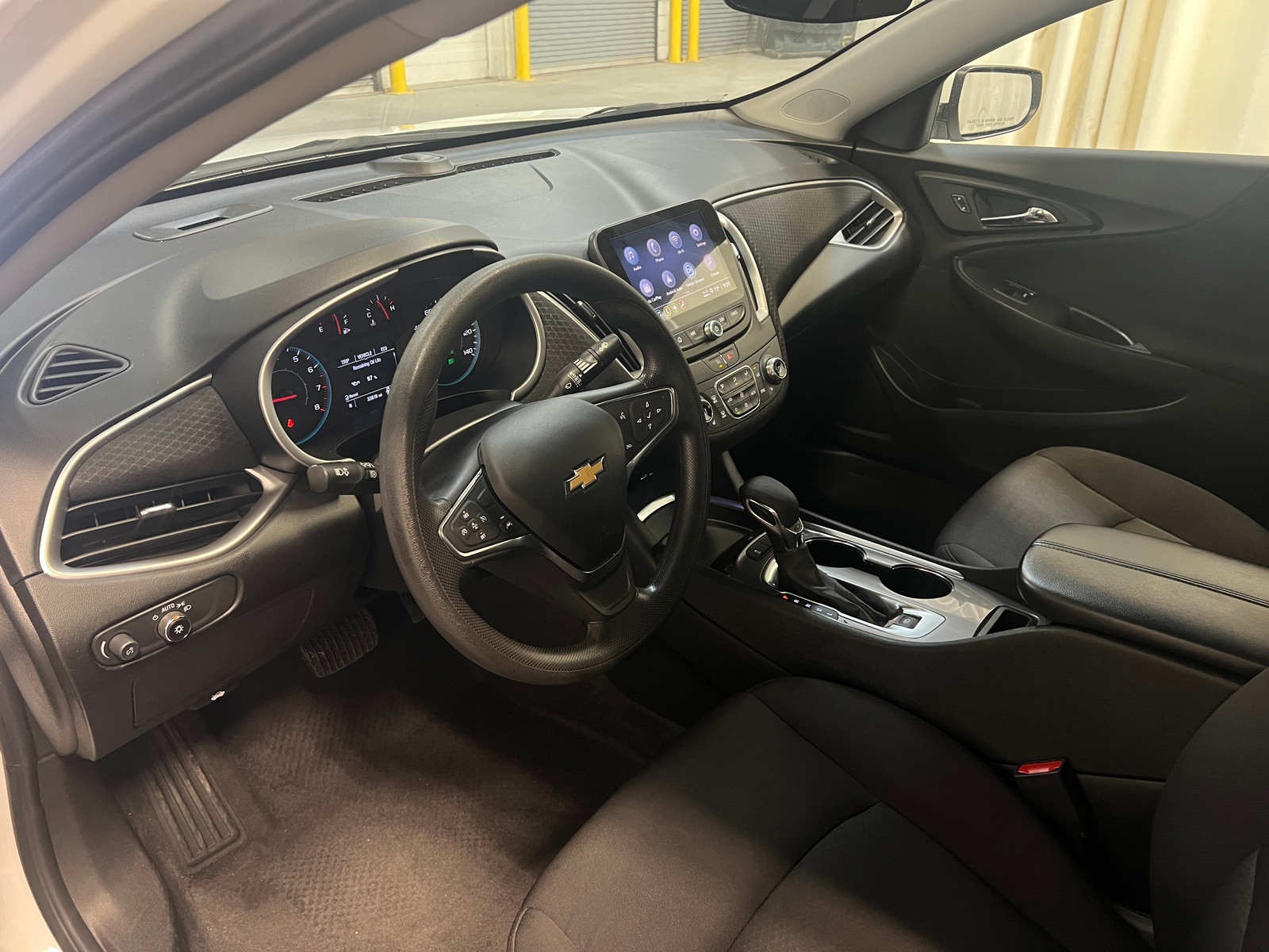 Thumbnail: 2024 Chevrolet Malibu - 3