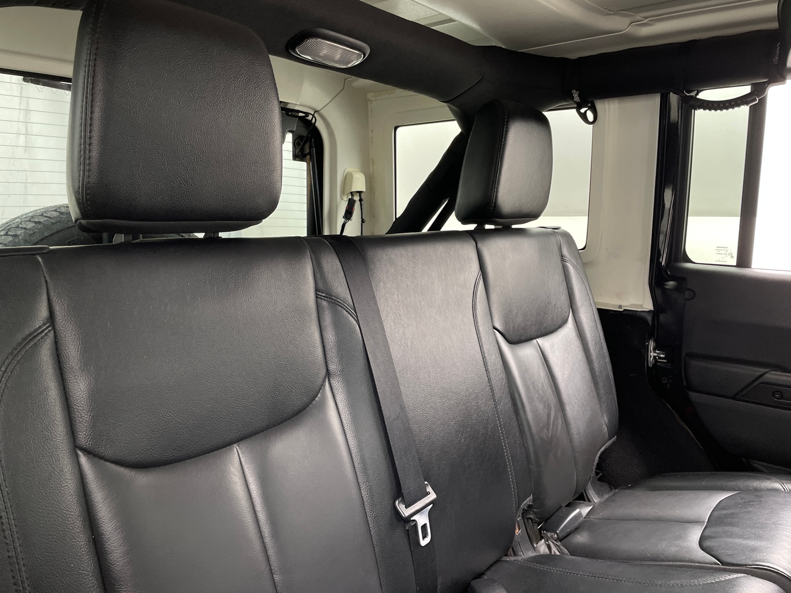 Thumbnail: 2017 Jeep Wrangler - 5