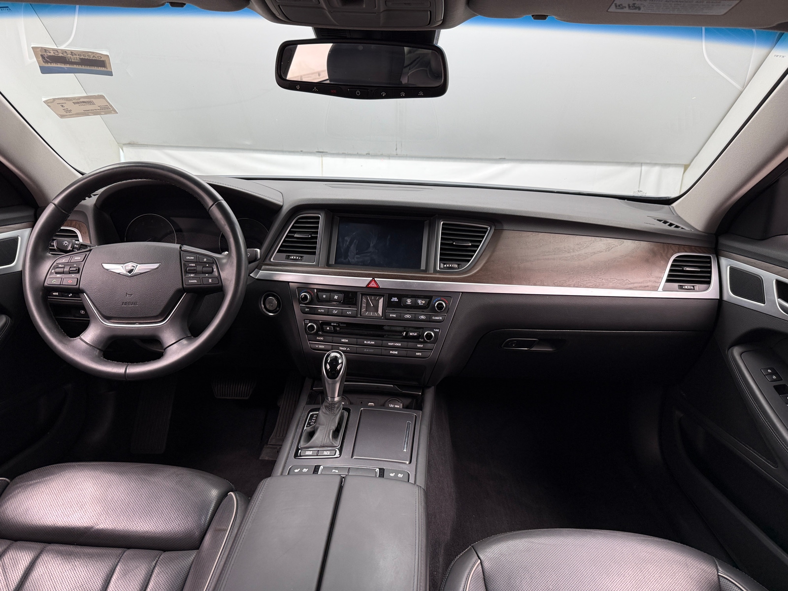 Thumbnail: 2015 Hyundai Genesis - 2