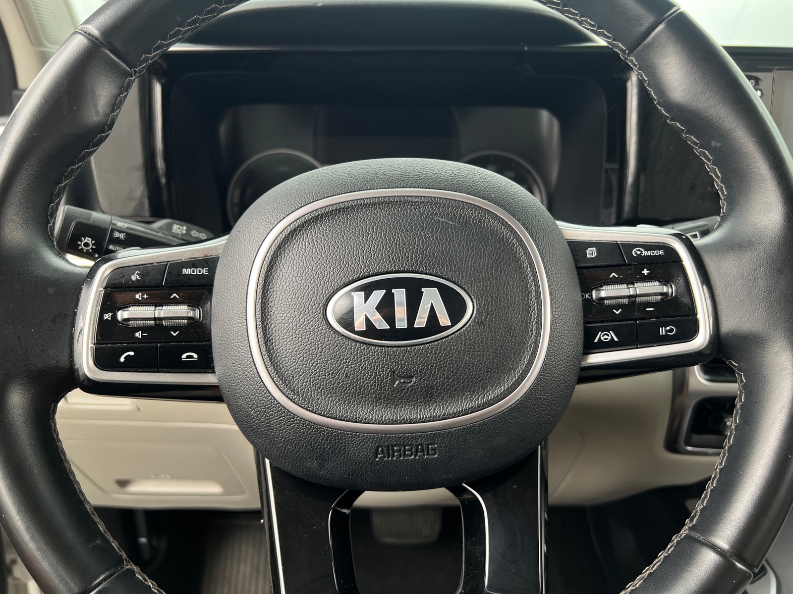 Thumbnail: 2021 Kia Sorento - 4