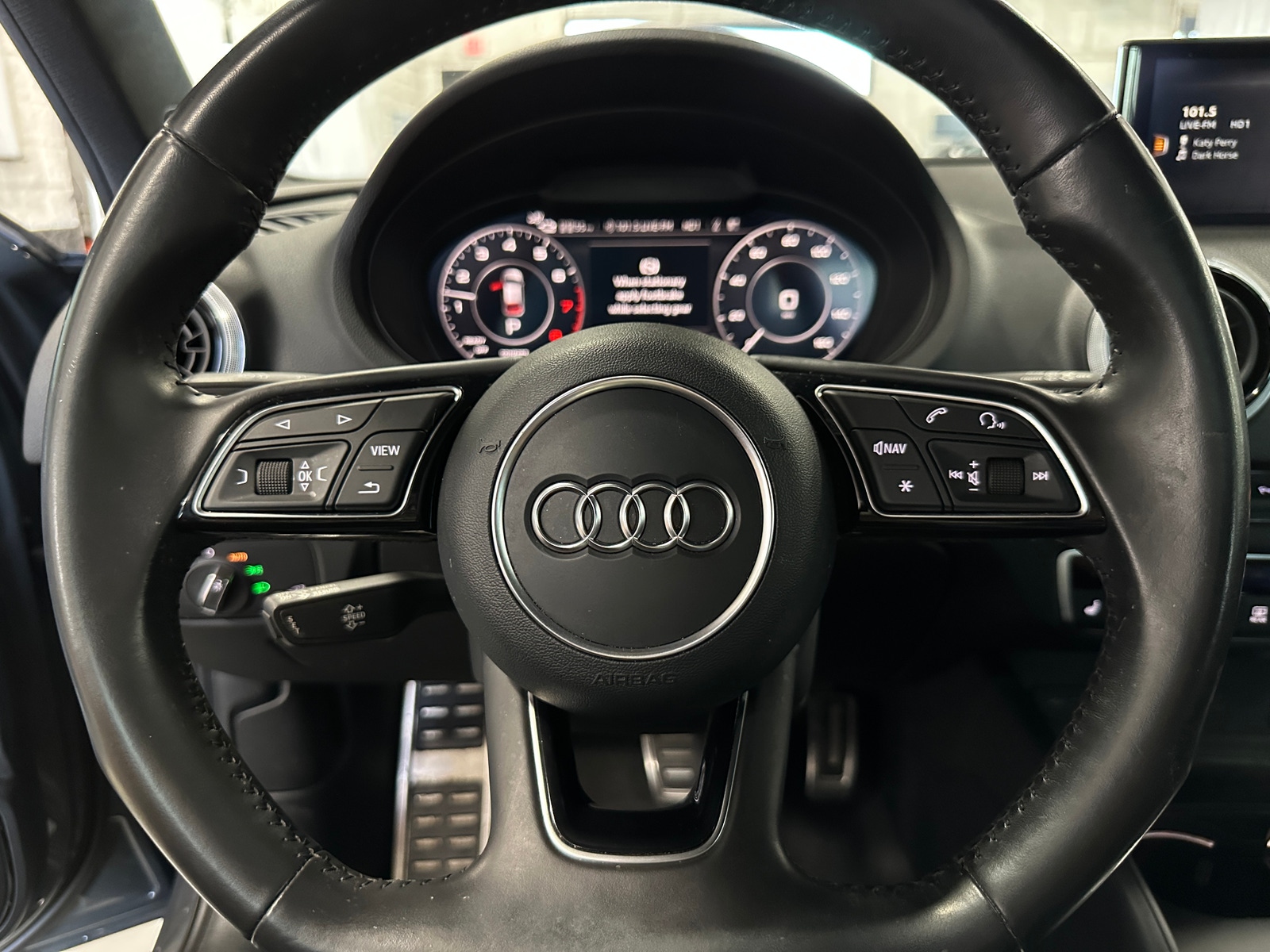 Thumbnail: 2017 Audi A3 e-tron - 4