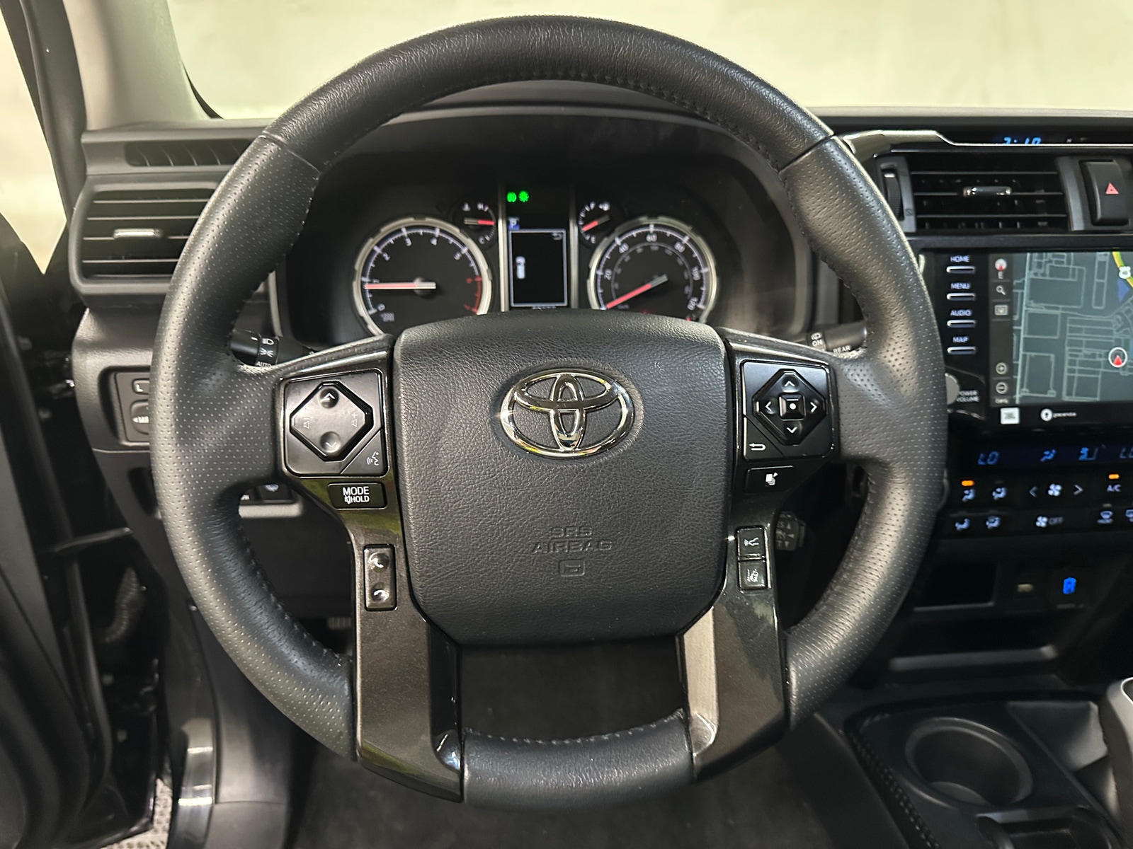 Thumbnail: 2022 Toyota 4Runner - 4