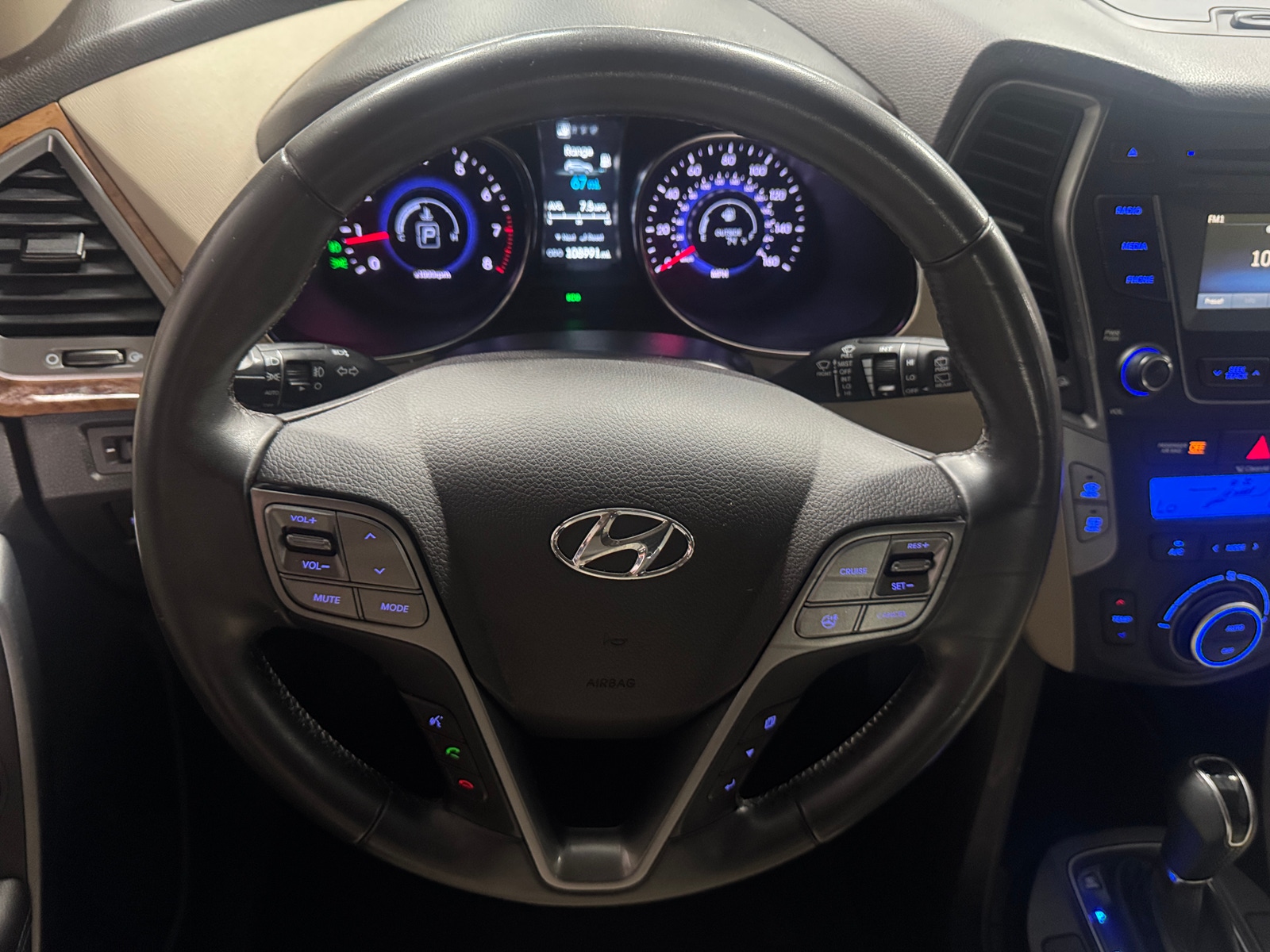 Thumbnail: 2014 Hyundai Santa Fe - 4