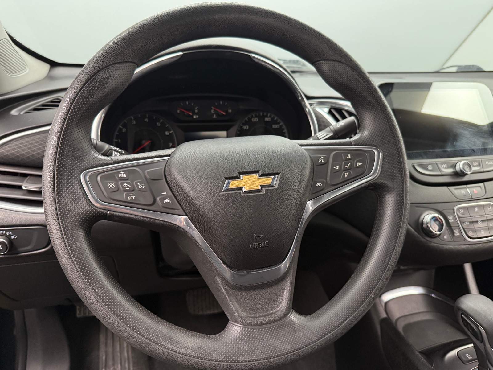 Thumbnail: 2021 Chevrolet Malibu - 5