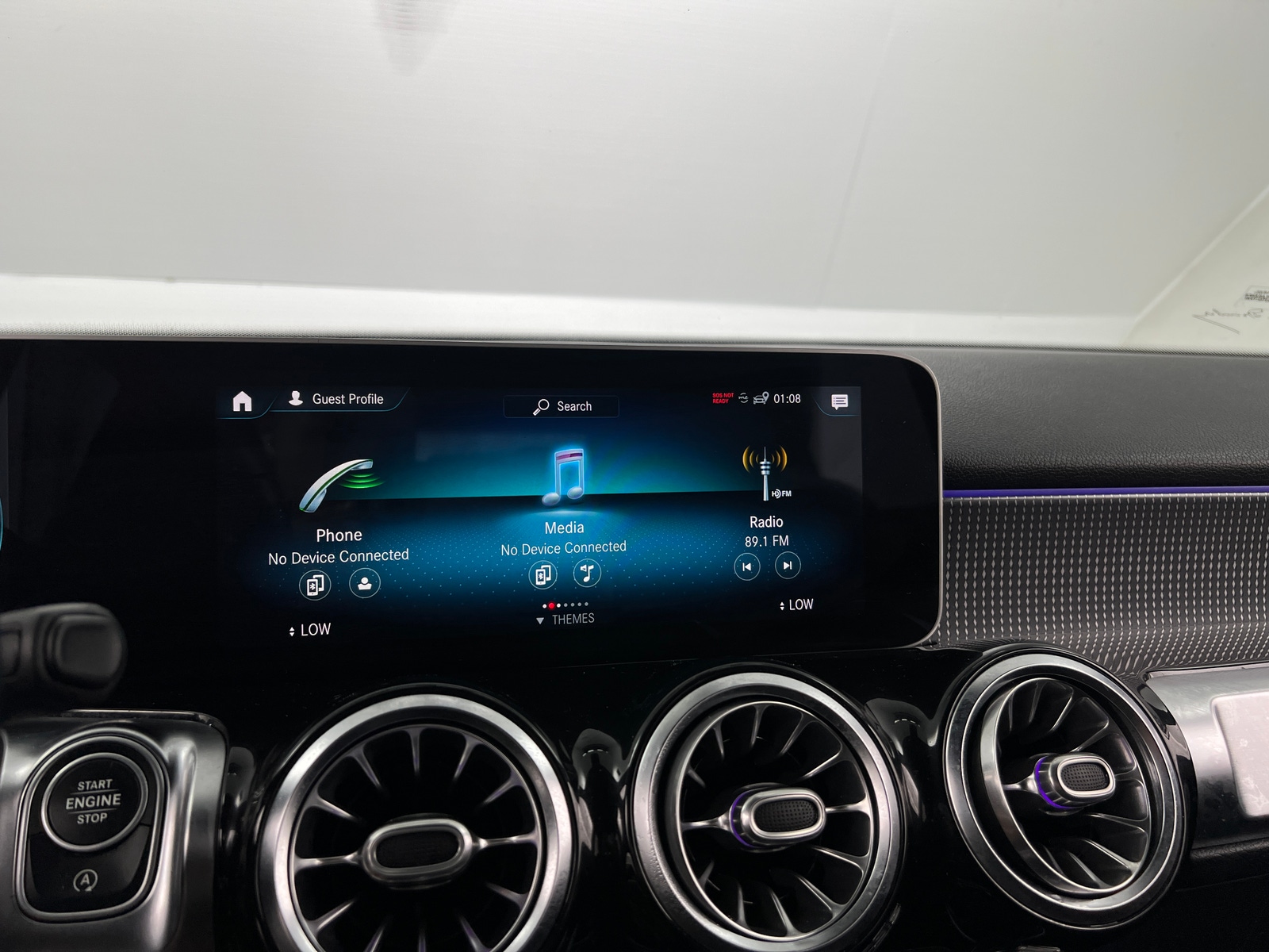 Thumbnail: 2021 Mercedes-Benz GLB - 3