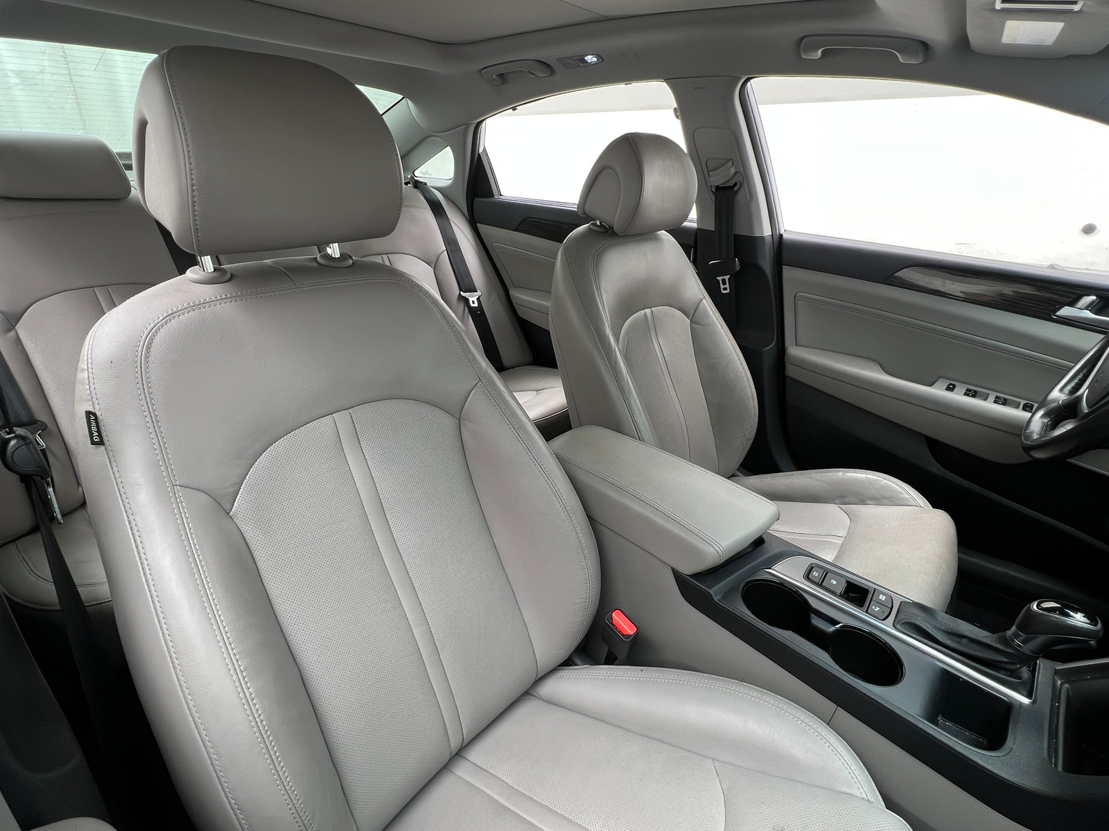 Thumbnail: 2016 Hyundai Sonata - 2