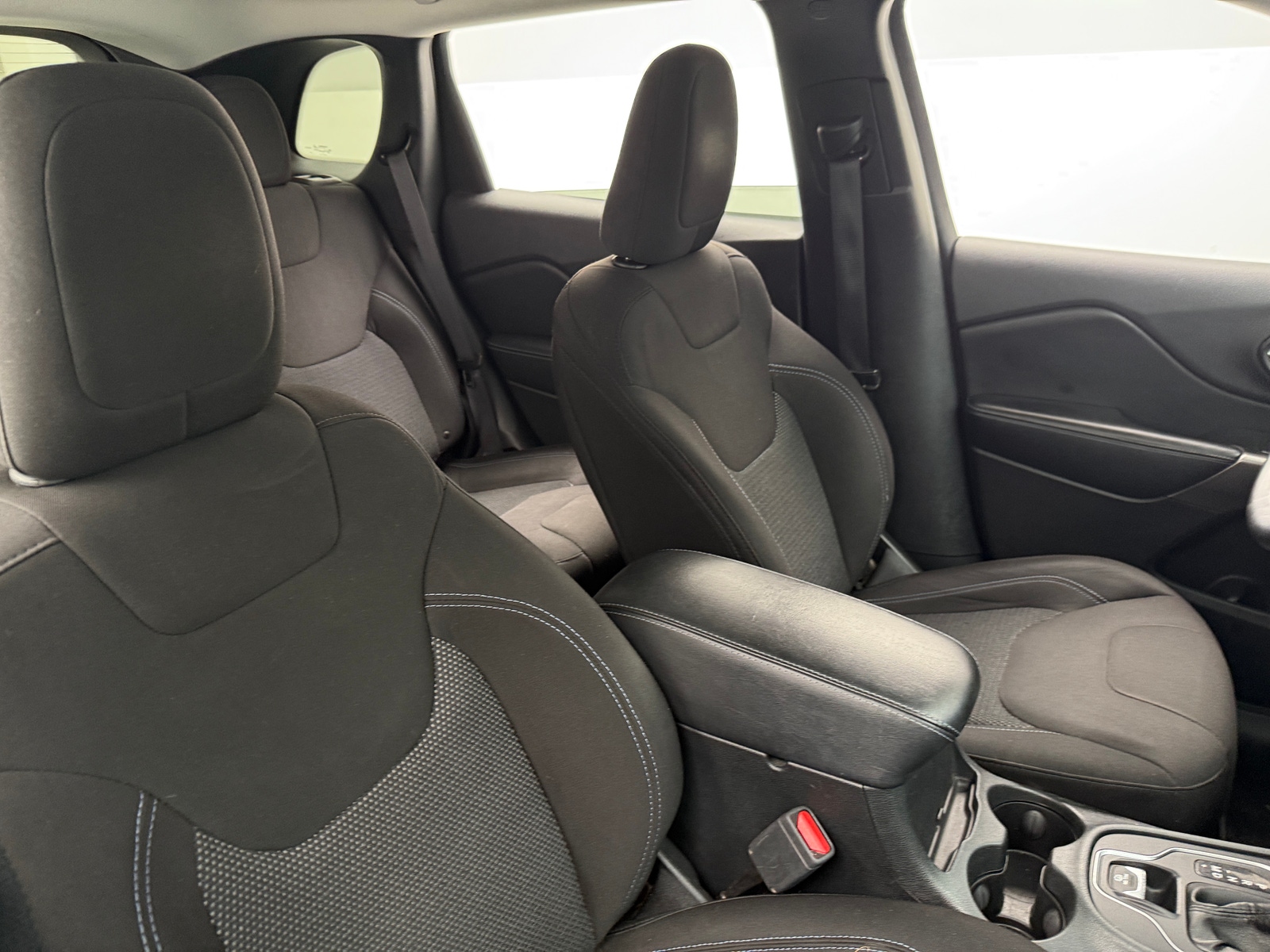 Thumbnail: 2019 Jeep Cherokee - 2