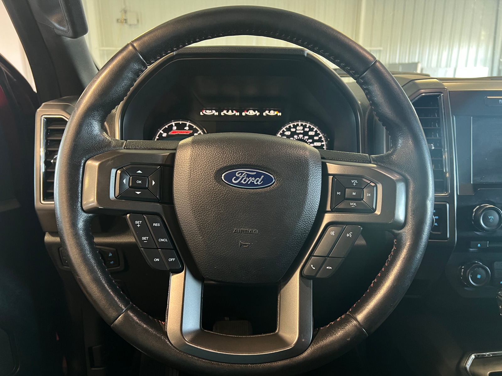 Thumbnail: 2018 Ford Econoline - 5