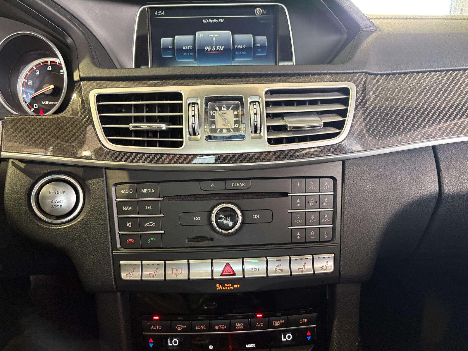 Thumbnail: 2016 Mercedes-Benz E-Class - 3