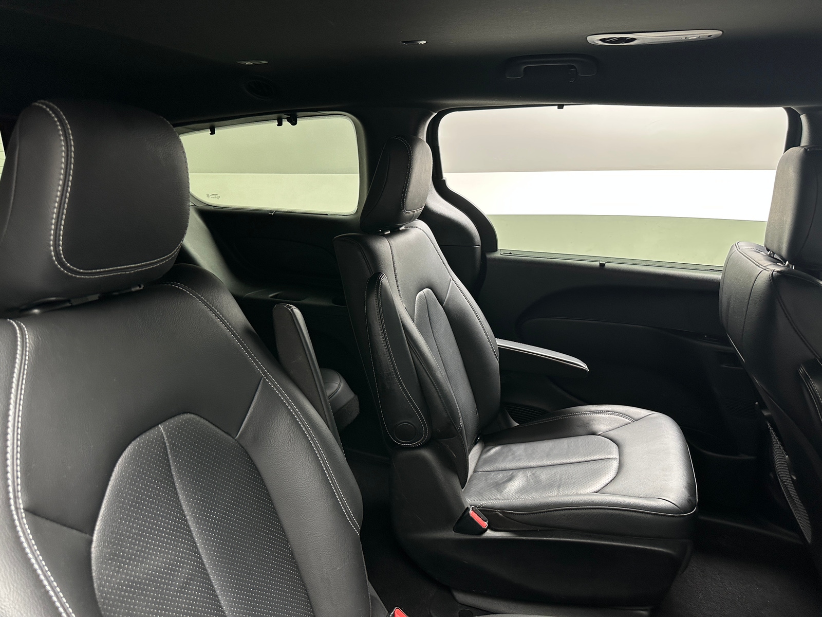Thumbnail: 2020 Chrysler Pacifica - 5