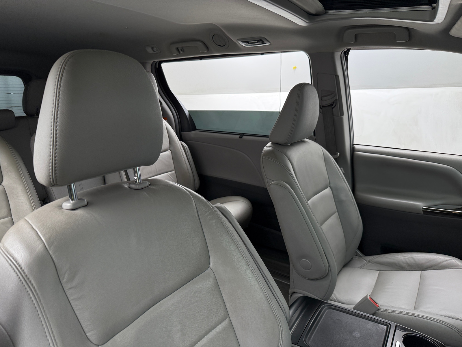 Thumbnail: 2018 Toyota Sienna - 2
