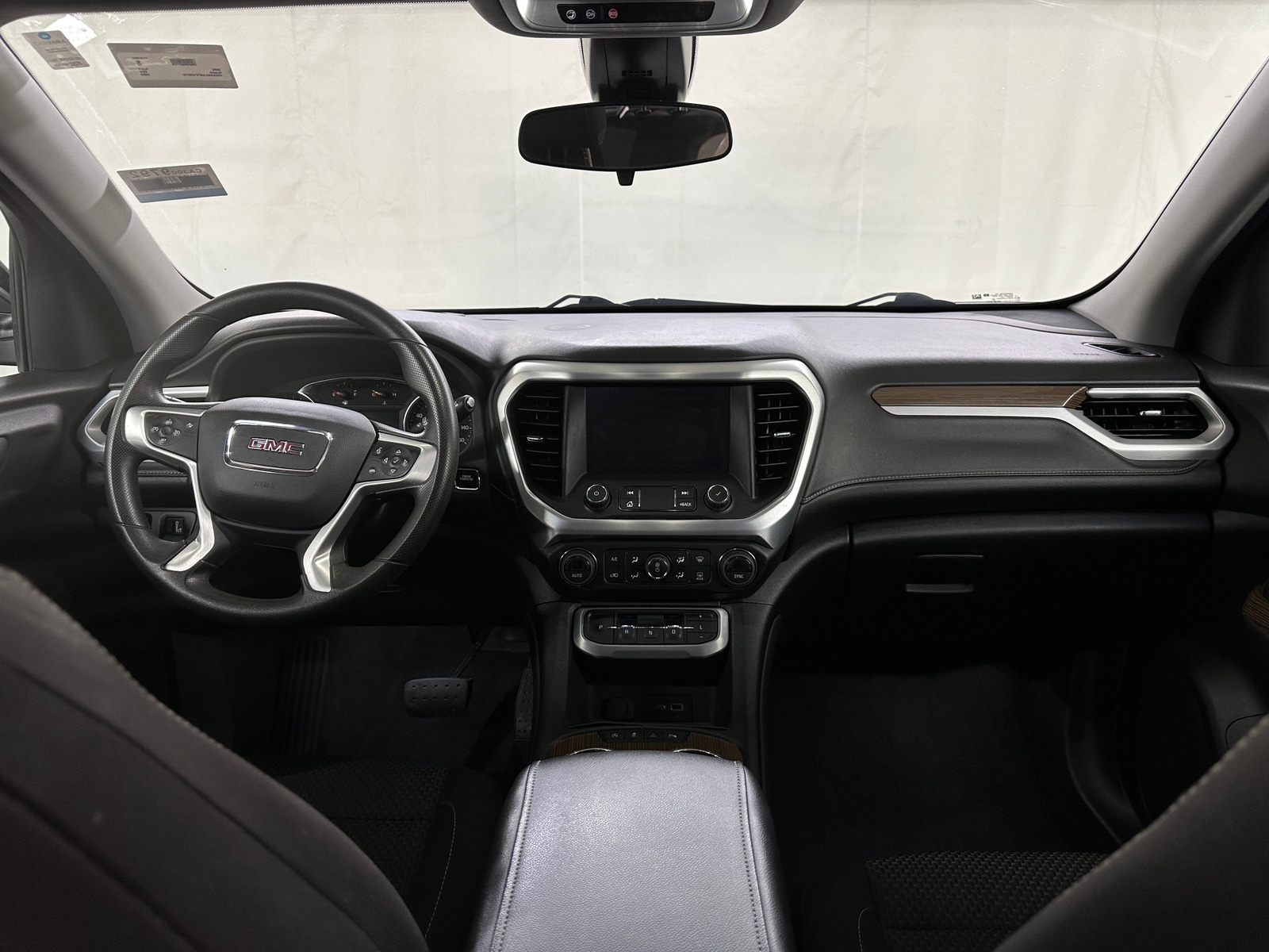 Thumbnail: 2023 GMC Acadia - 3