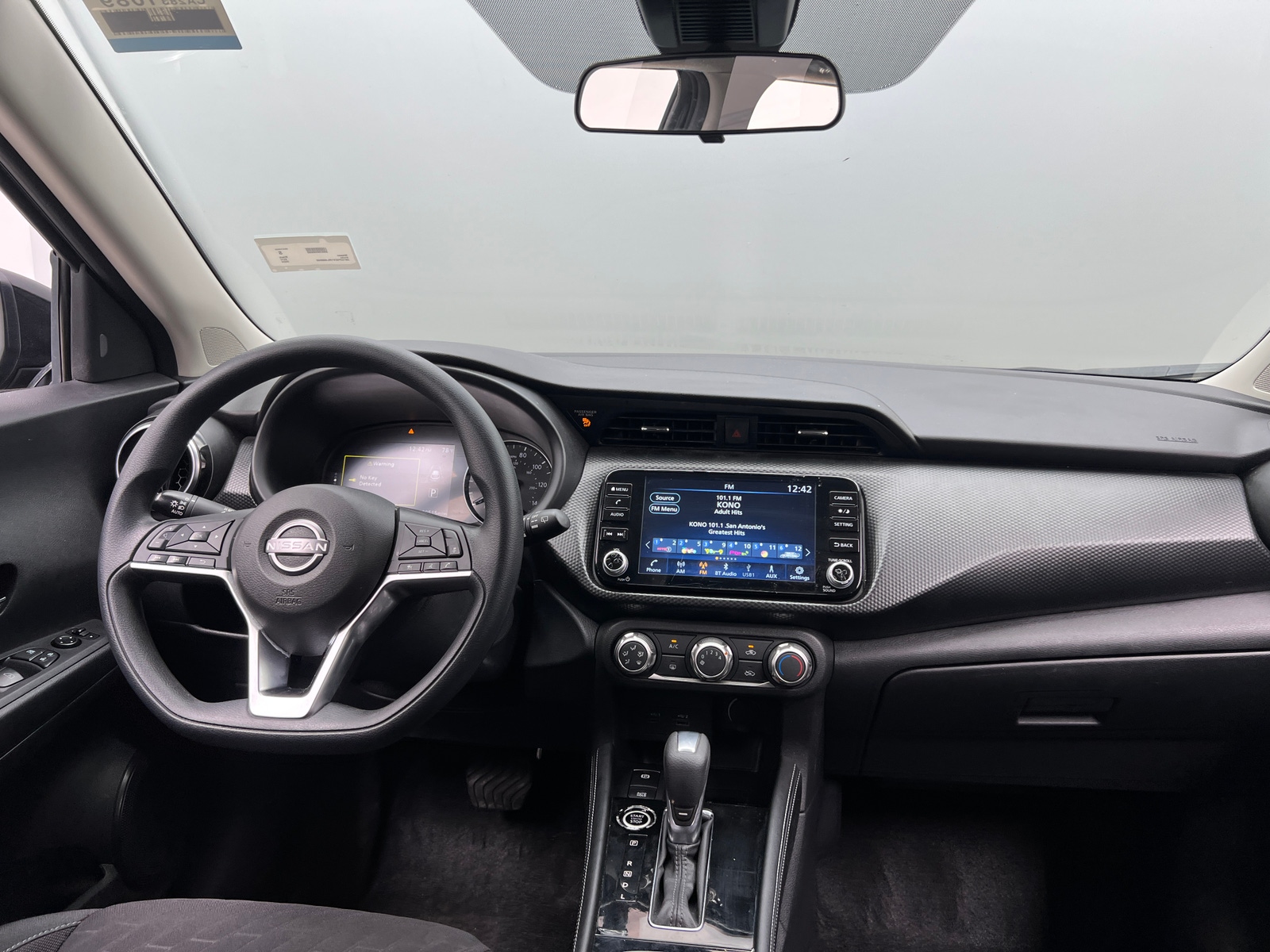 Thumbnail: 2024 Nissan Kicks - 3