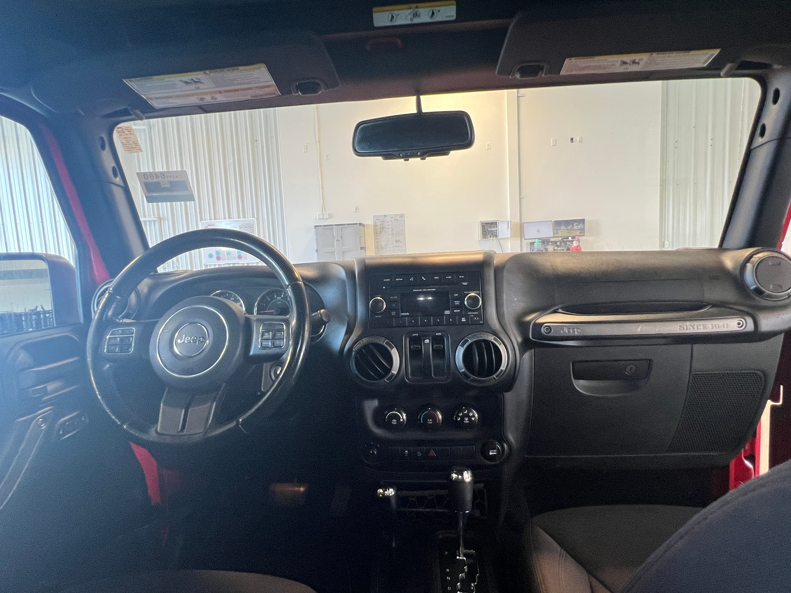 Thumbnail: 2015 Jeep Wrangler - 3