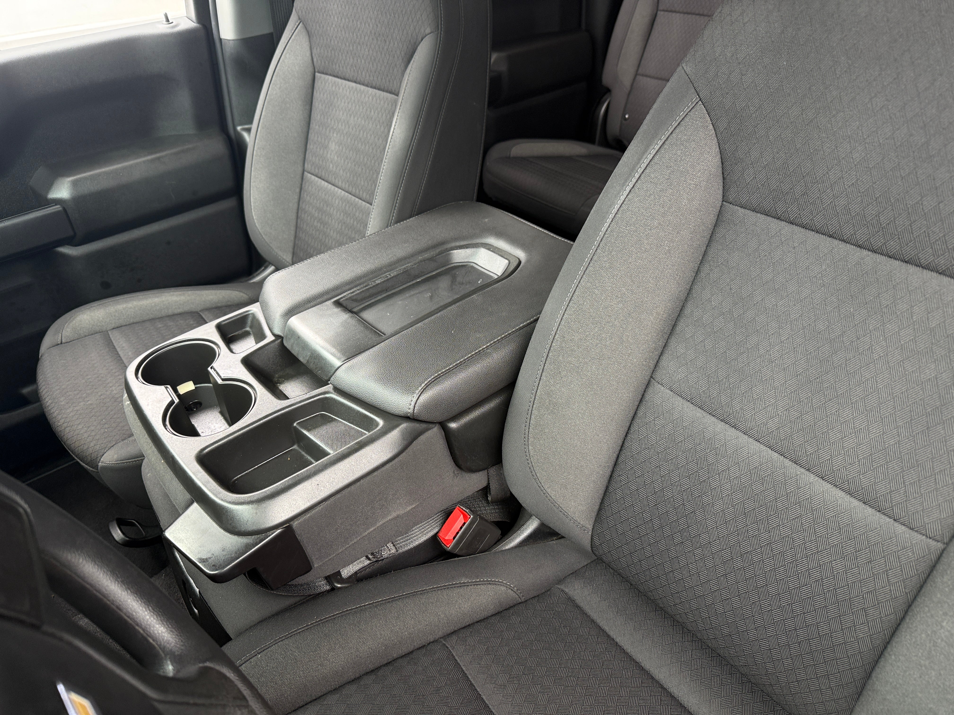 Thumbnail: 2022 Chevrolet Silverado 1500 - 2