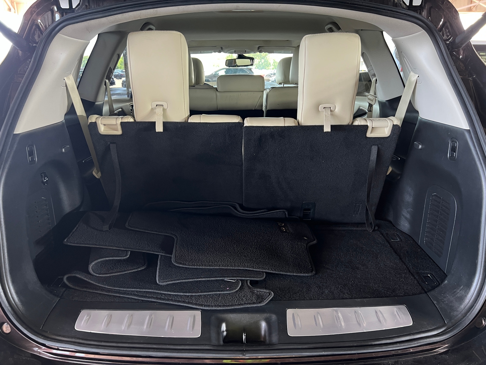 Thumbnail: 2019 INFINITI QX60 - 6