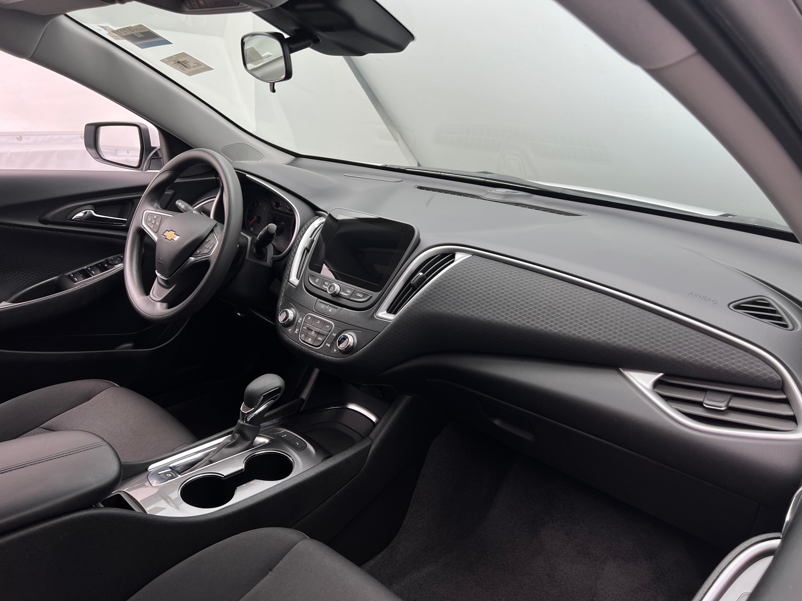 Thumbnail: 2024 Chevrolet Malibu - 3