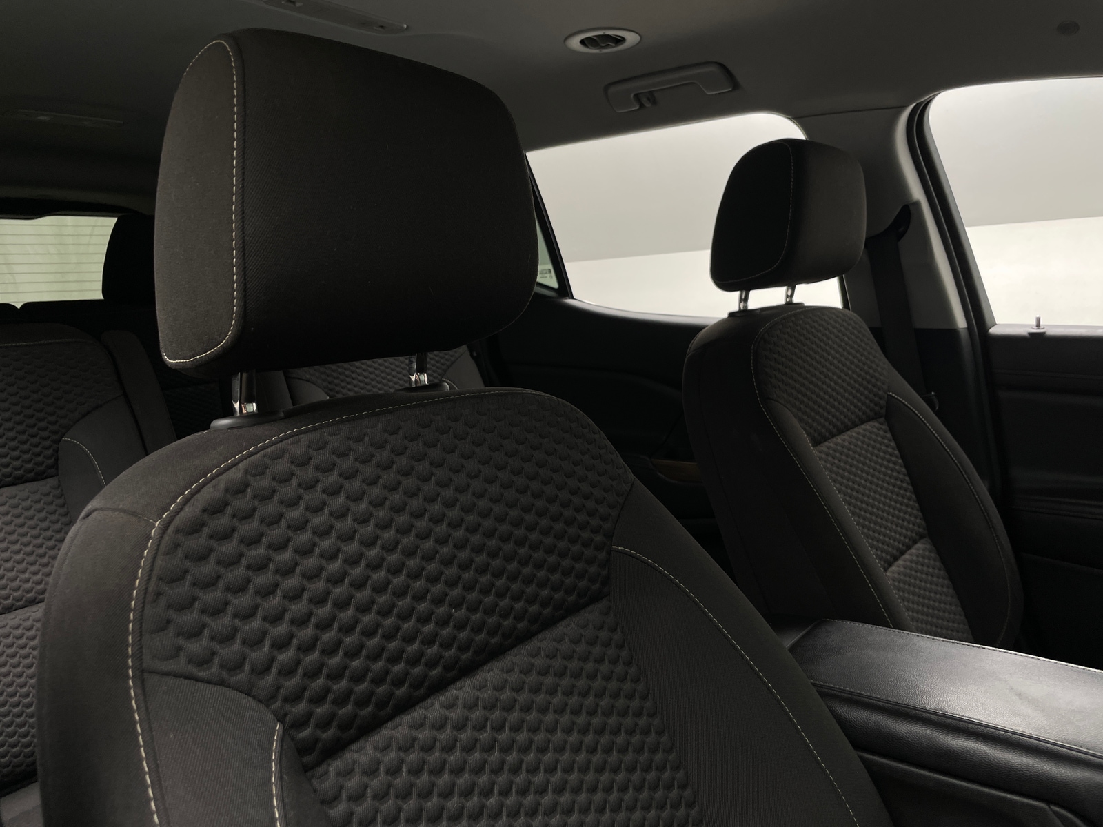 Thumbnail: 2019 GMC Acadia - 2