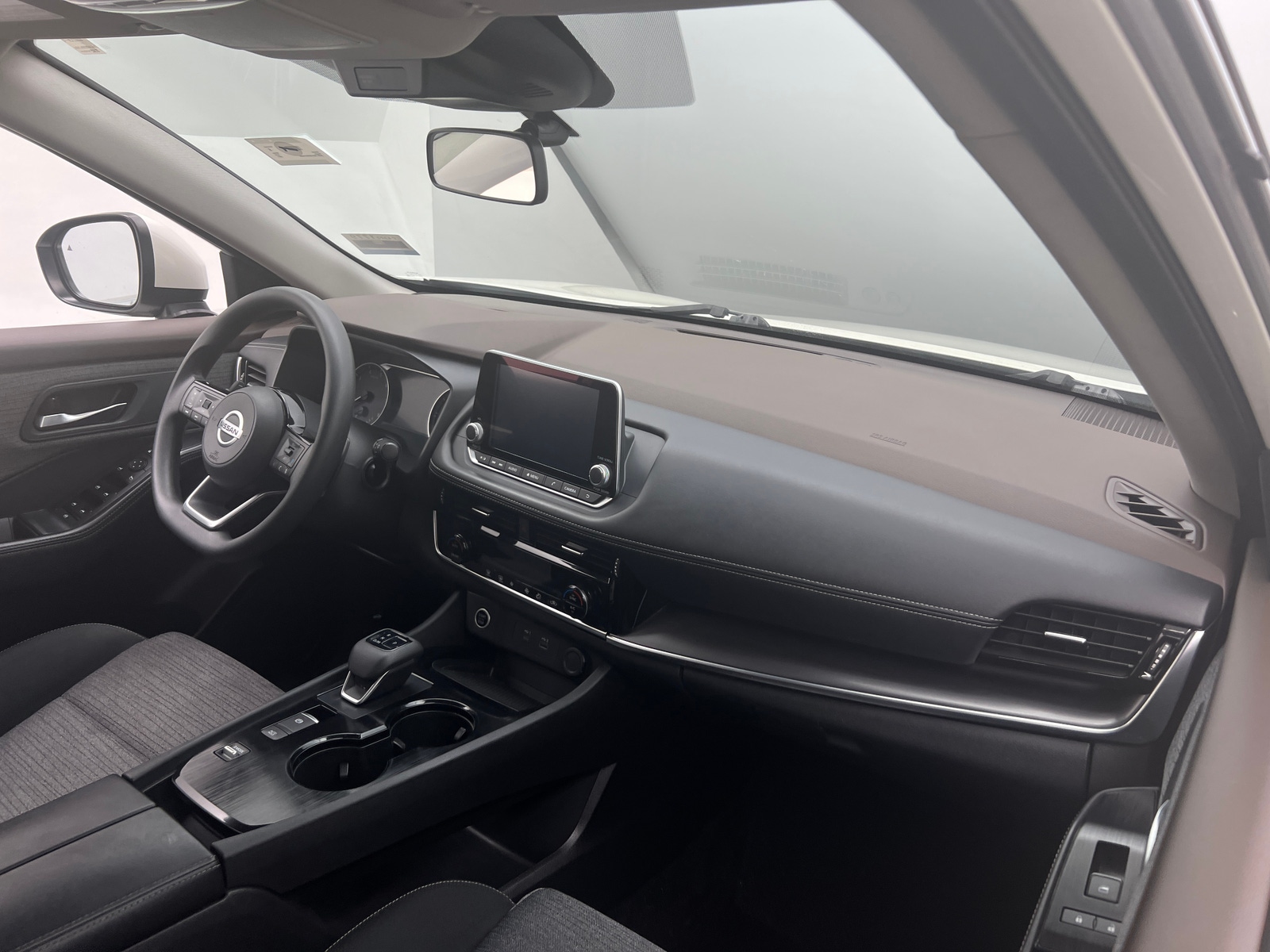 Thumbnail: 2021 Nissan Rogue - 3