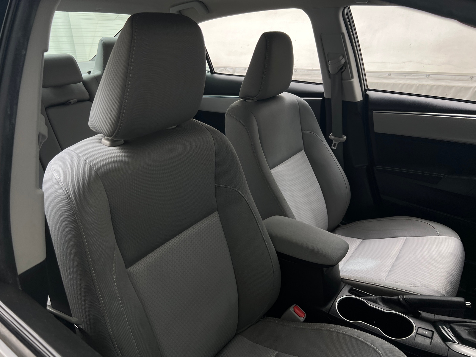 Thumbnail: 2015 Toyota Corolla - 2