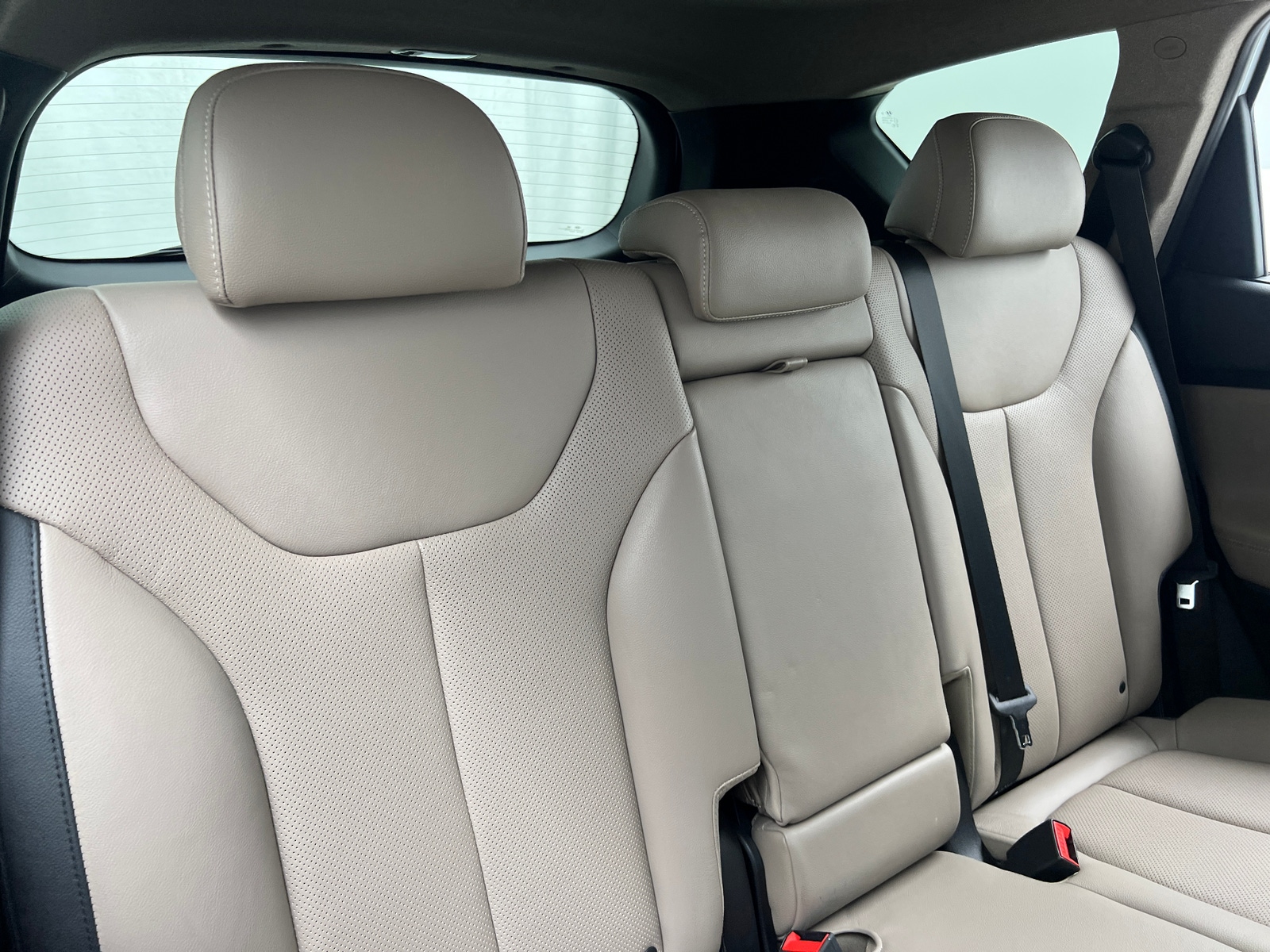 Thumbnail: 2019 Hyundai Santa Fe - 5