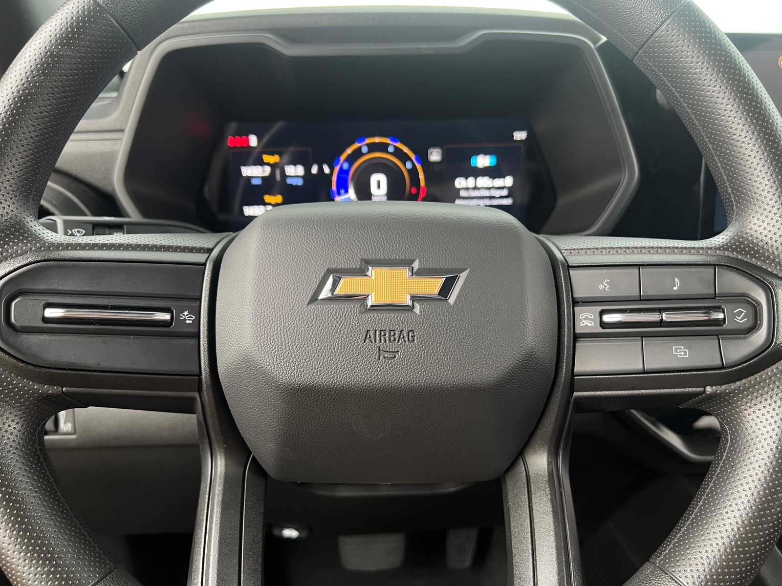 Thumbnail: 2024 Chevrolet Colorado - 5