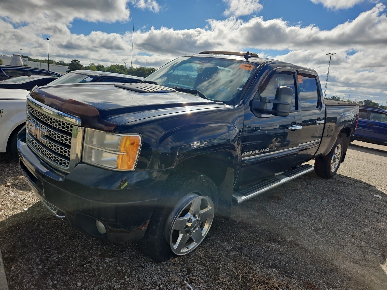 2011 GMC Sierra 2500HD 4WD Crew Cab 153.7" Denali