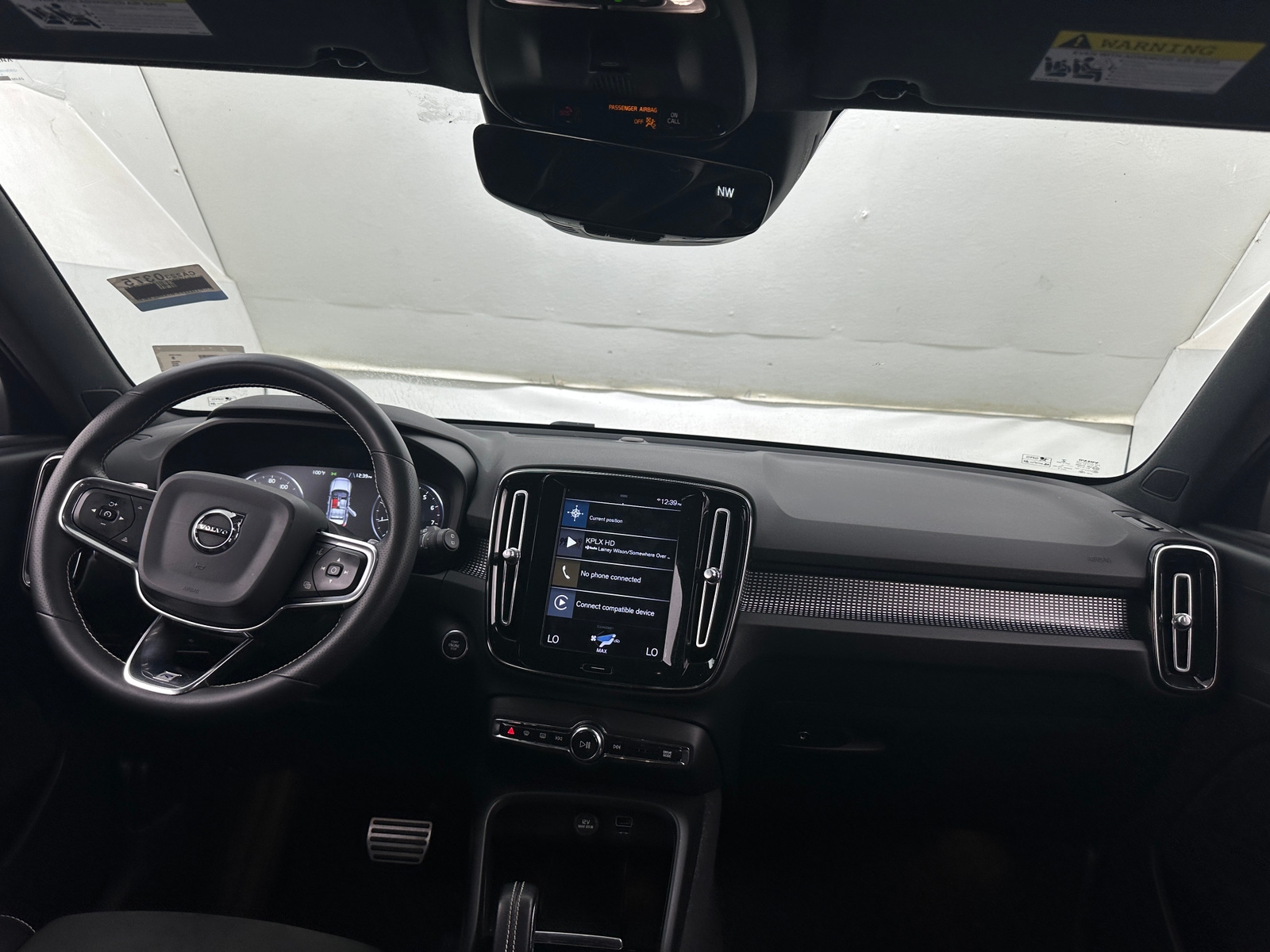 Thumbnail: 2019 Volvo XC40 - 2