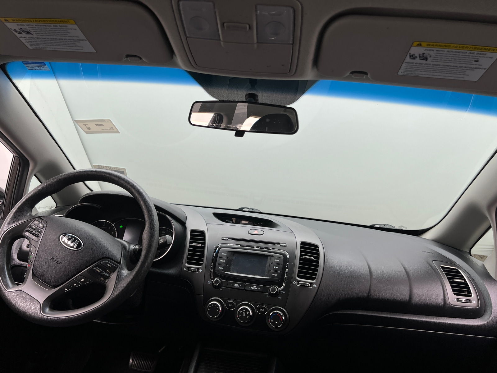 Thumbnail: 2017 Kia Forte - 3