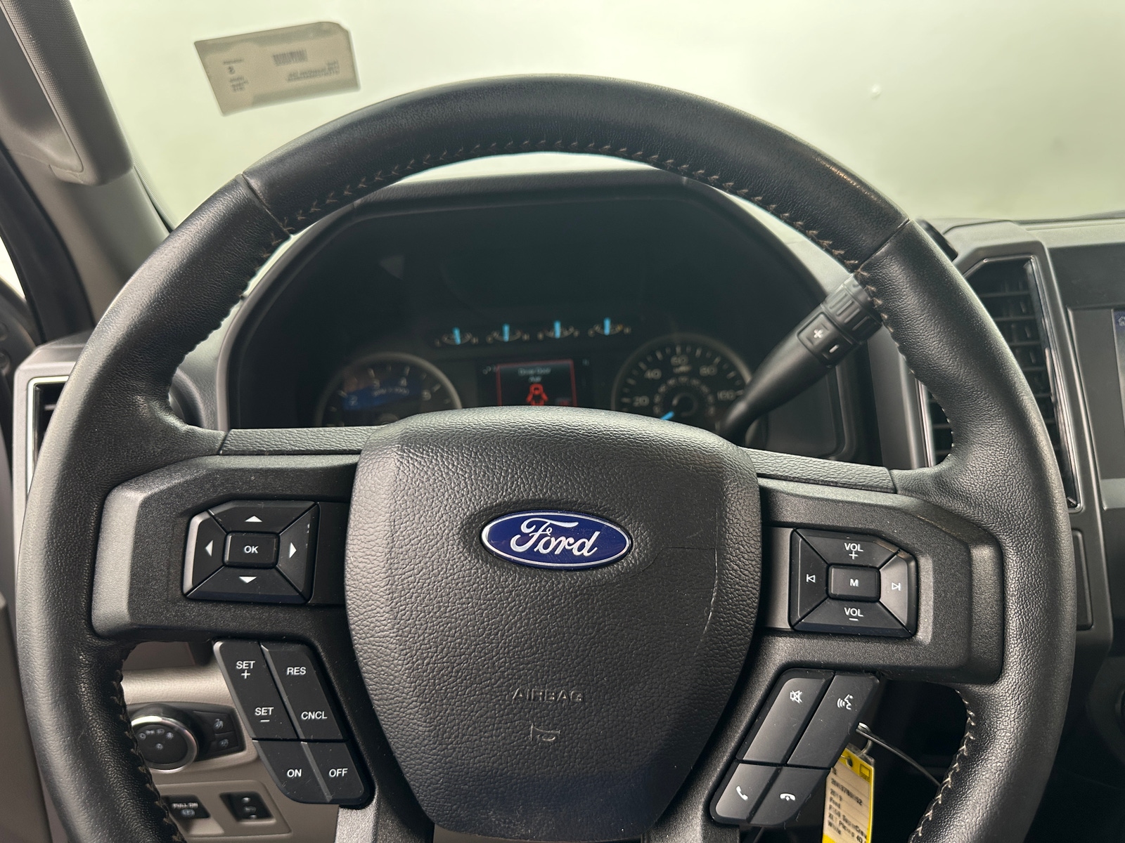Thumbnail: 2019 Ford Econoline - 5