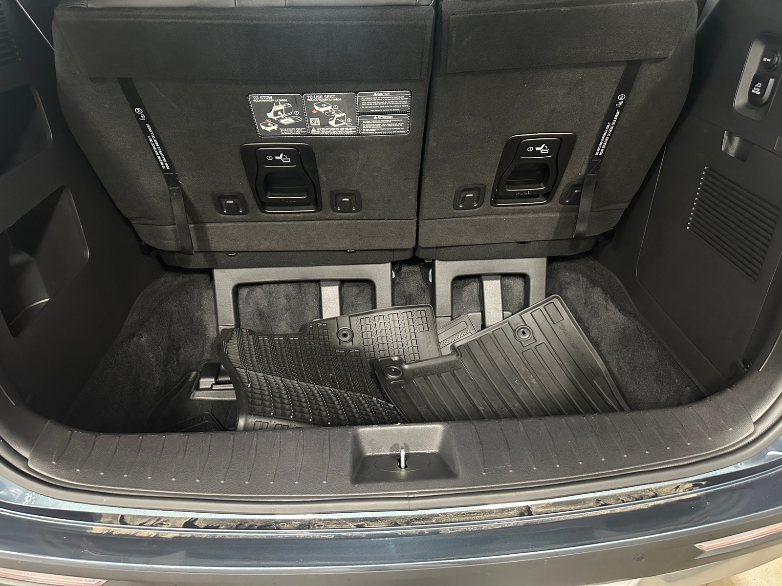 Thumbnail: 2024 Kia Carnival - 7