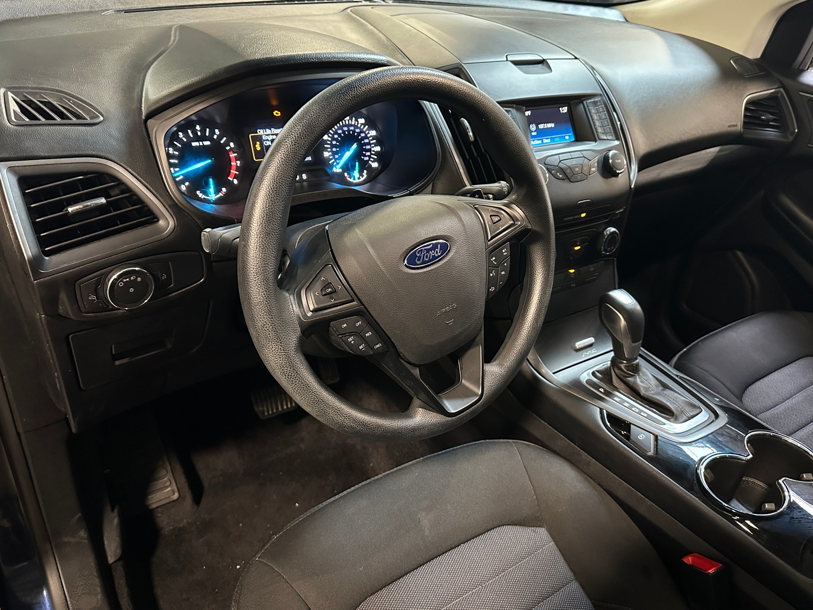 Thumbnail: 2016 Ford Edge - 3