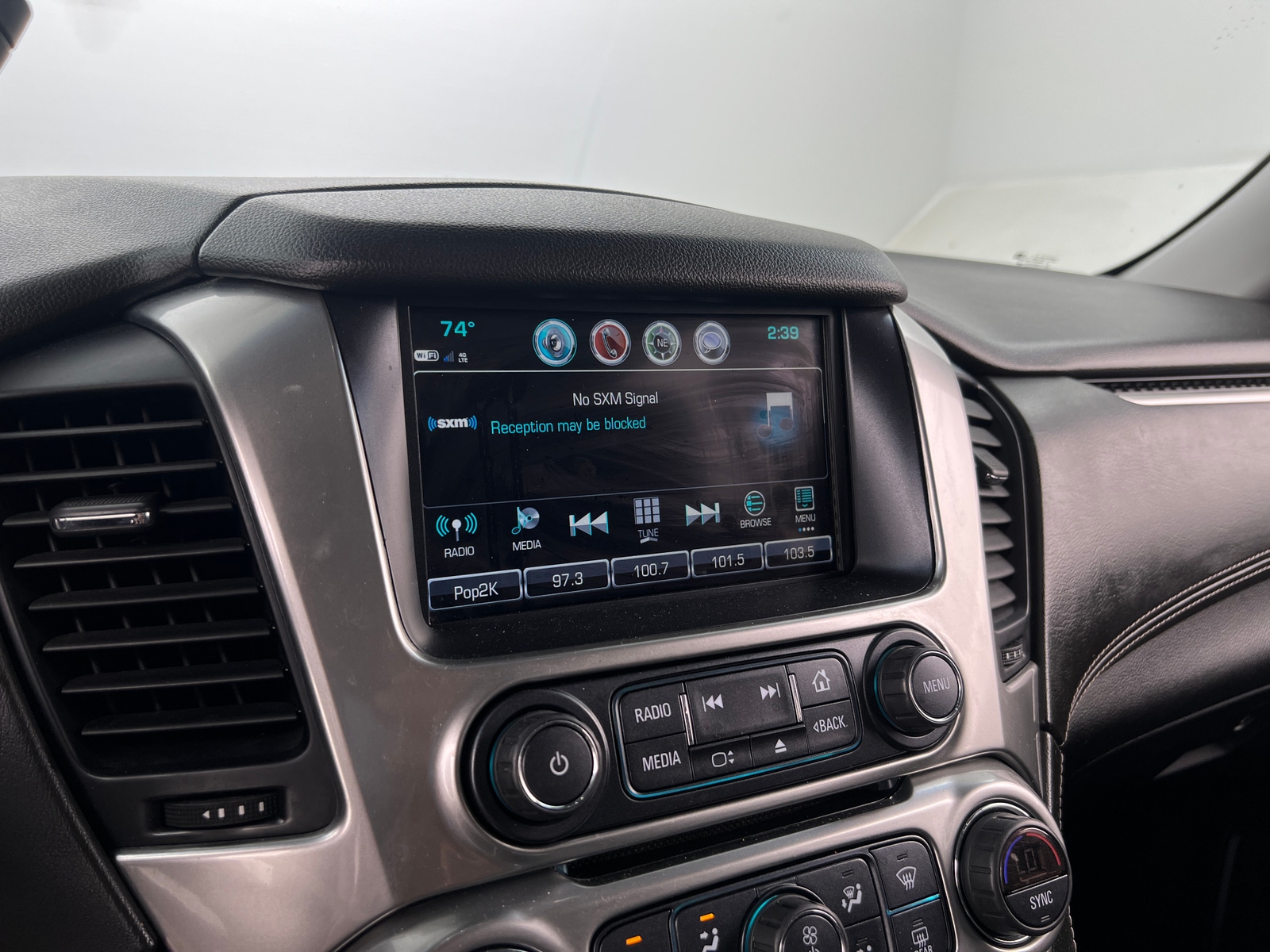 Thumbnail: 2019 Chevrolet Suburban - 4