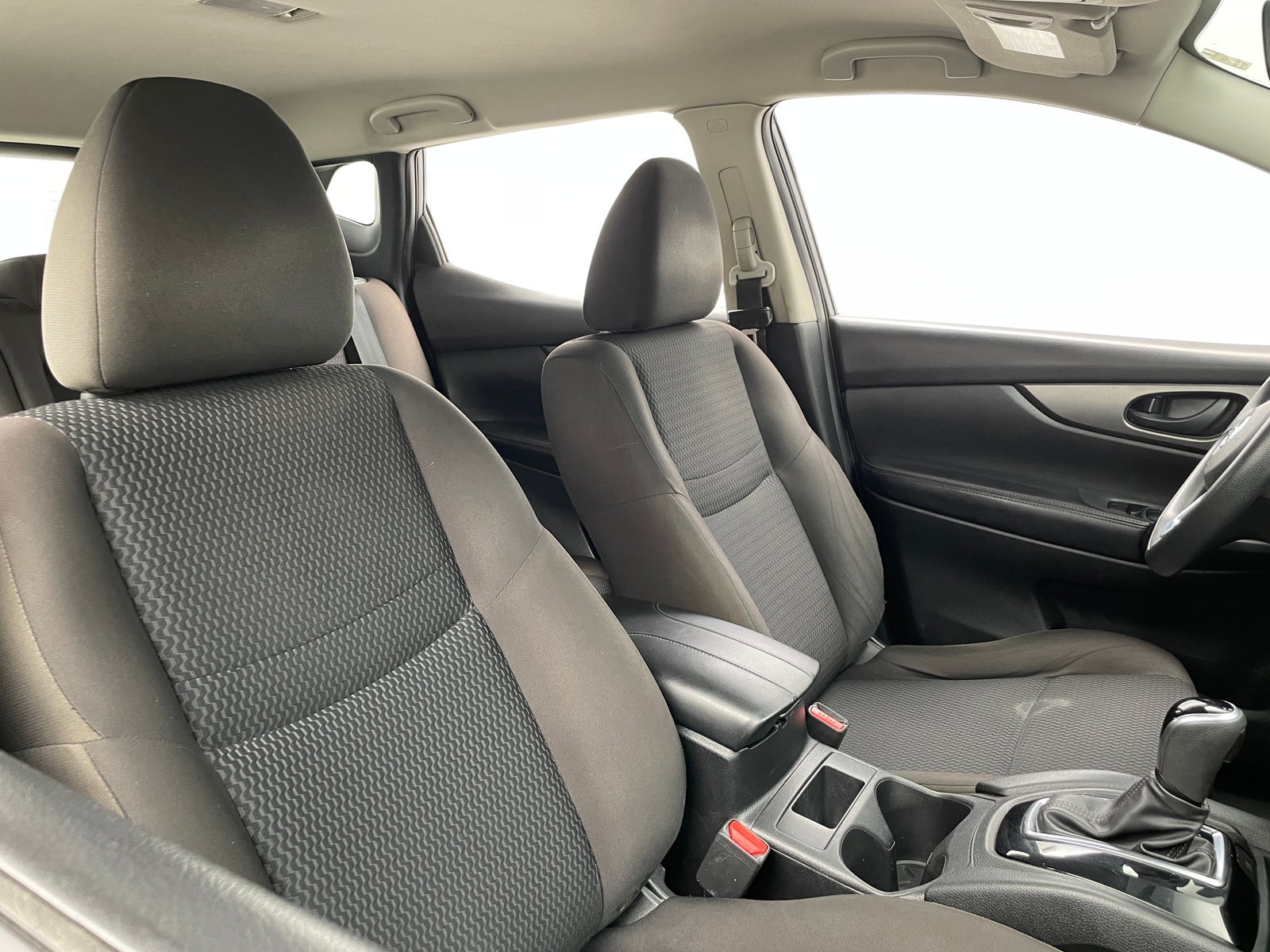 Thumbnail: 2019 Nissan Rogue Sport - 2