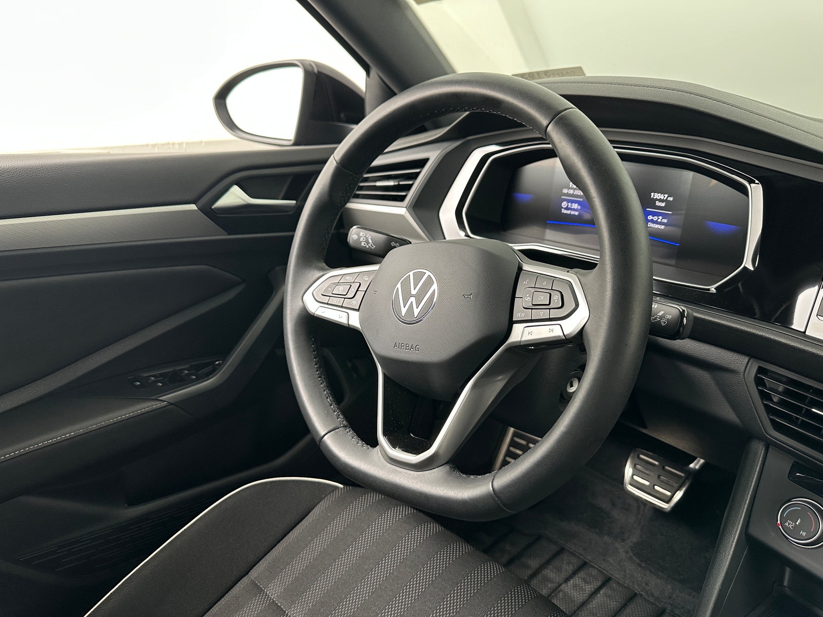 Thumbnail: 2024 Volkswagen Jetta - 5