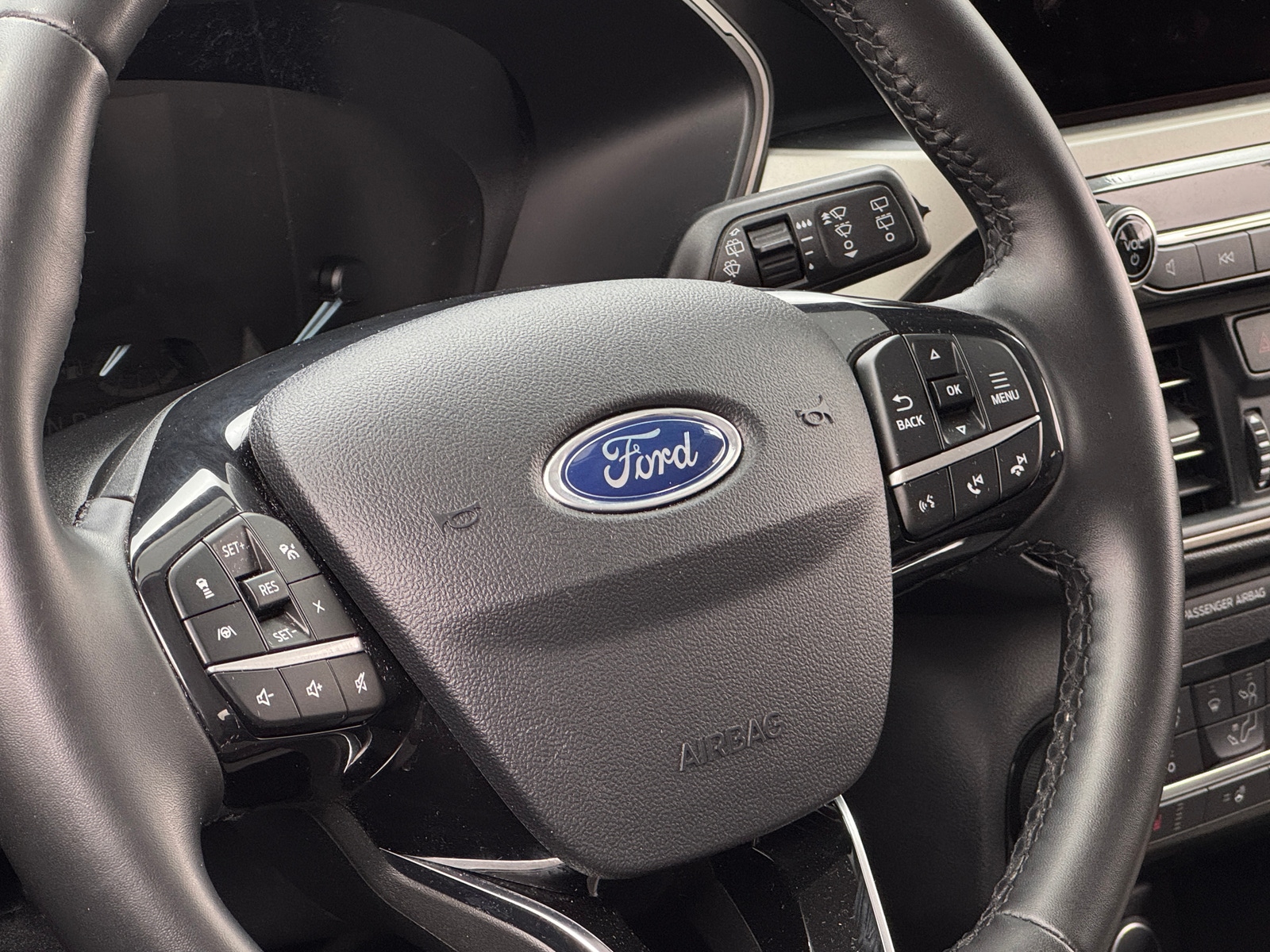 Thumbnail: 2021 Ford Escape - 5