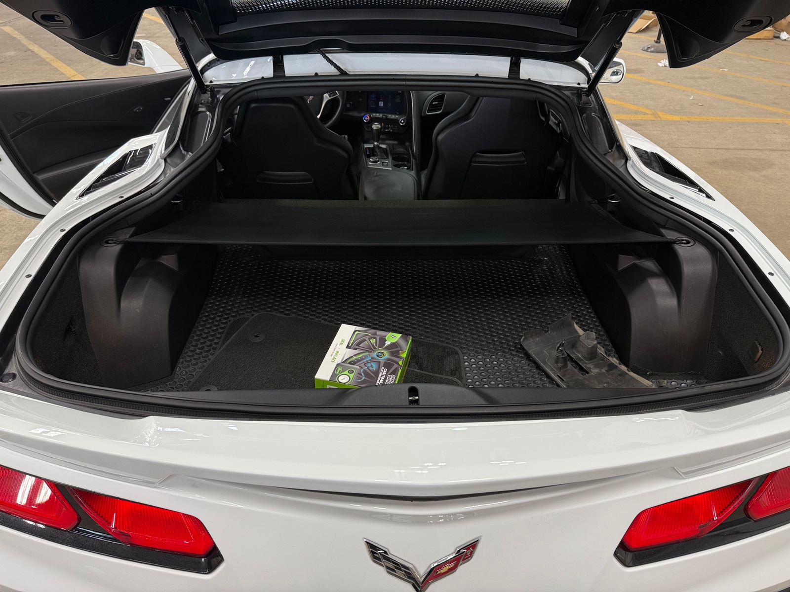 Thumbnail: 2014 Chevrolet Corvette - 4