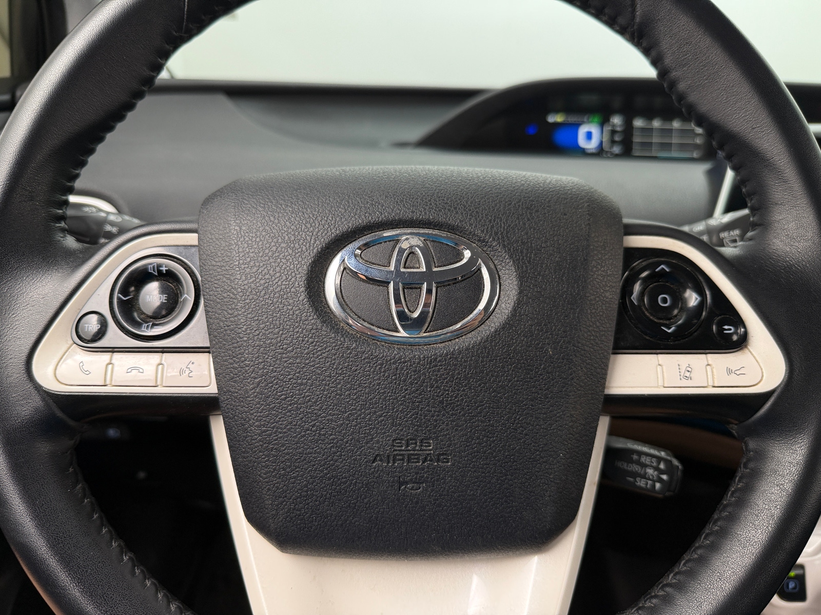 Thumbnail: 2018 Toyota Prius - 5