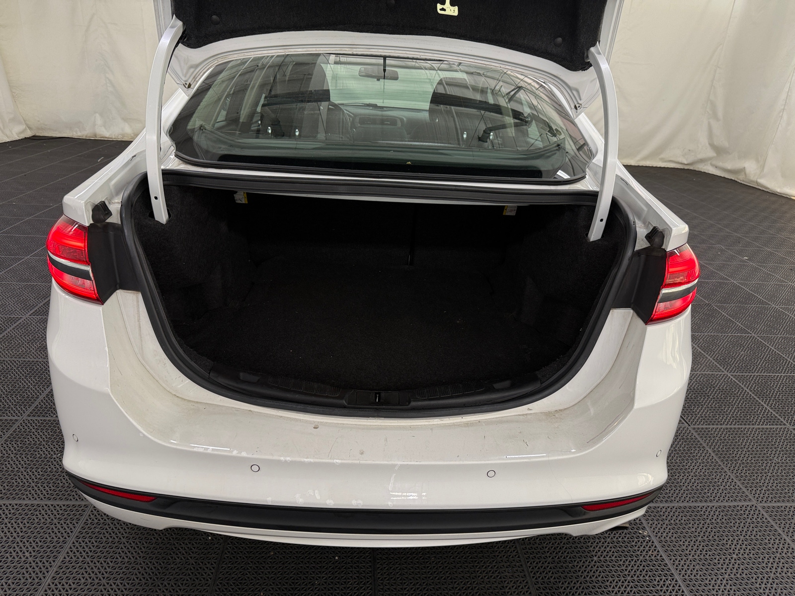 Thumbnail: 2018 Ford Fusion - 7