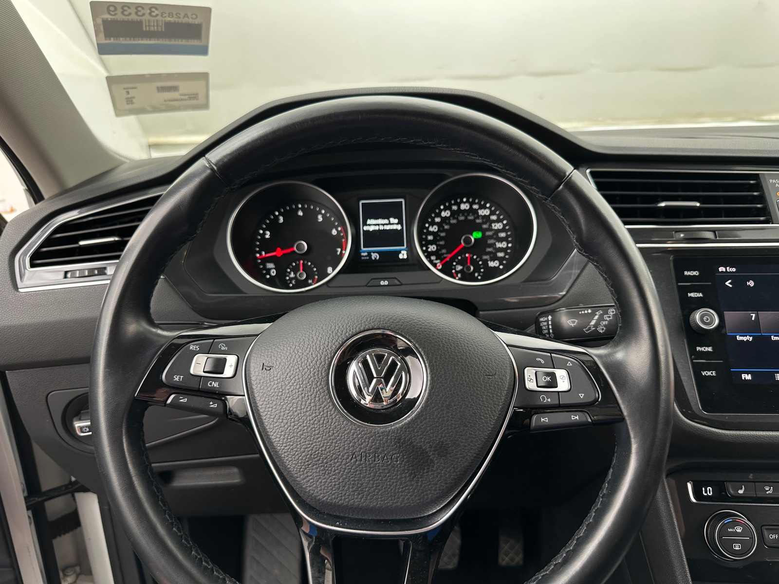 Thumbnail: 2018 Volkswagen Tiguan - 4