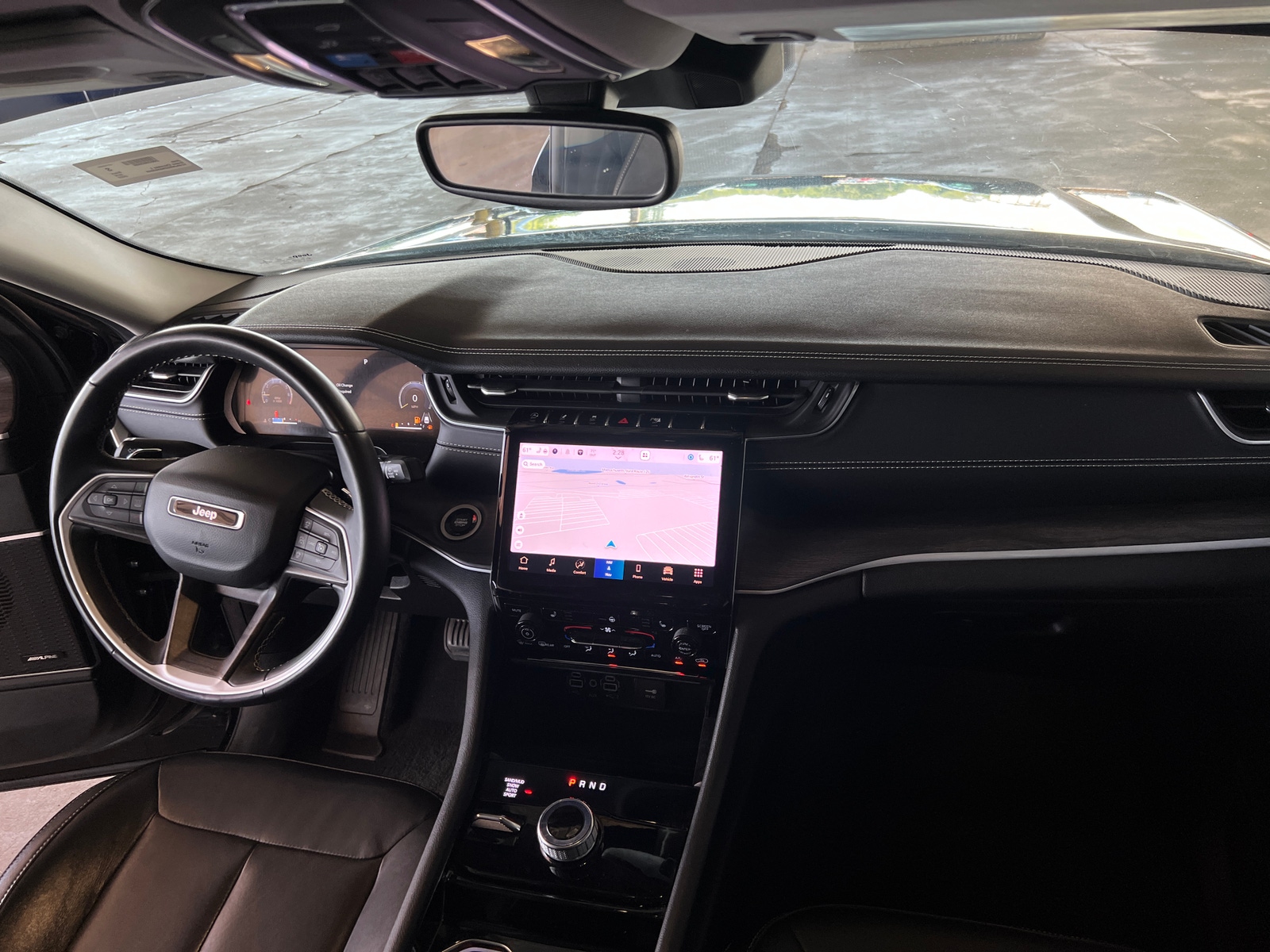Thumbnail: 2022 Jeep Grand Cherokee L - 2