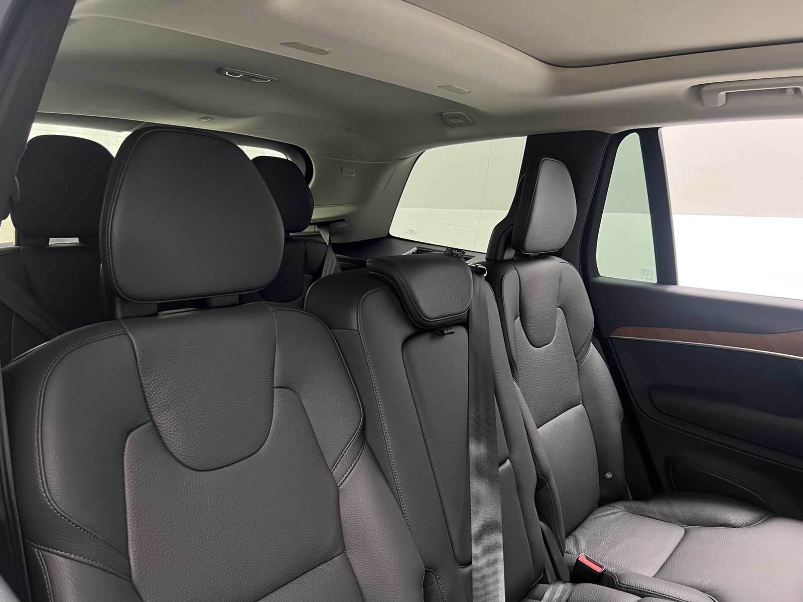 Thumbnail: 2025 Volvo XC90 - 5