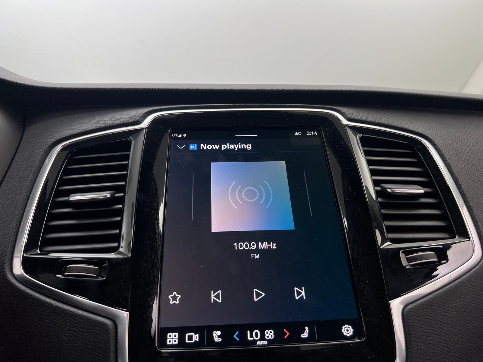 Thumbnail: 2025 Volvo XC90 - 3