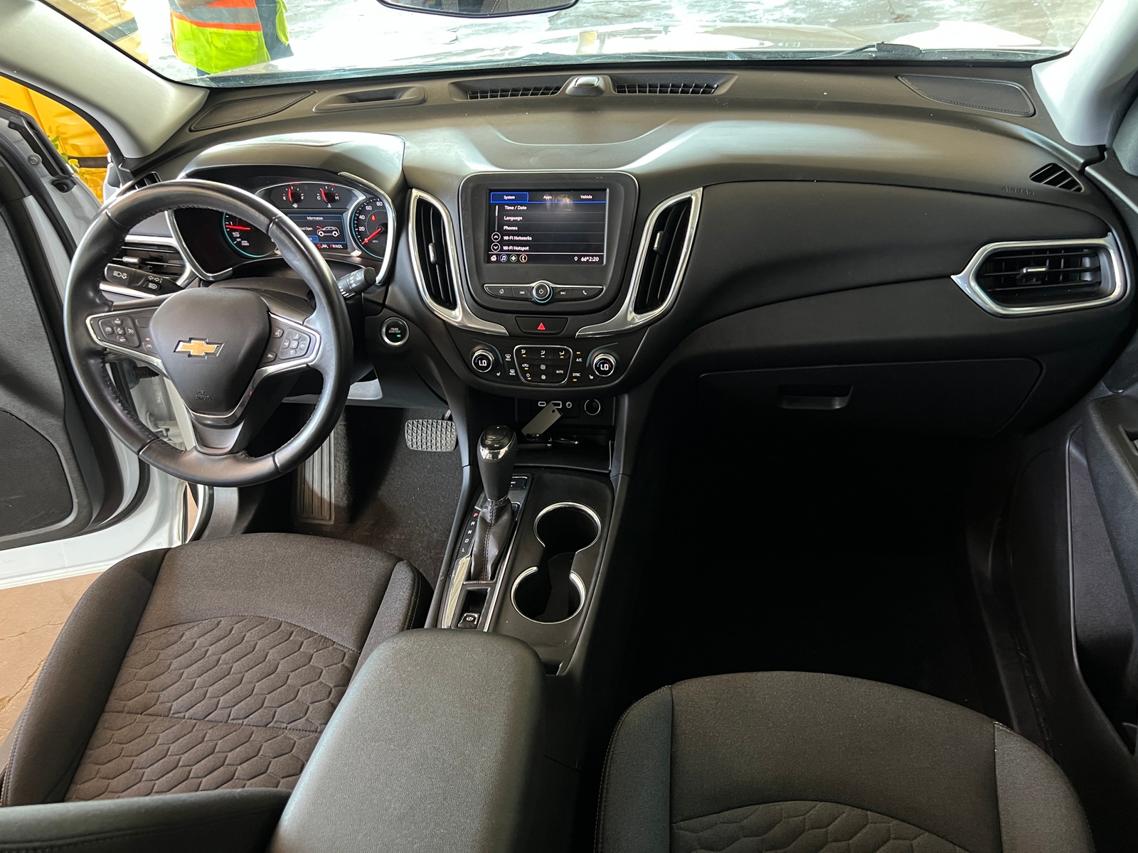 Thumbnail: 2021 Chevrolet Equinox - 3