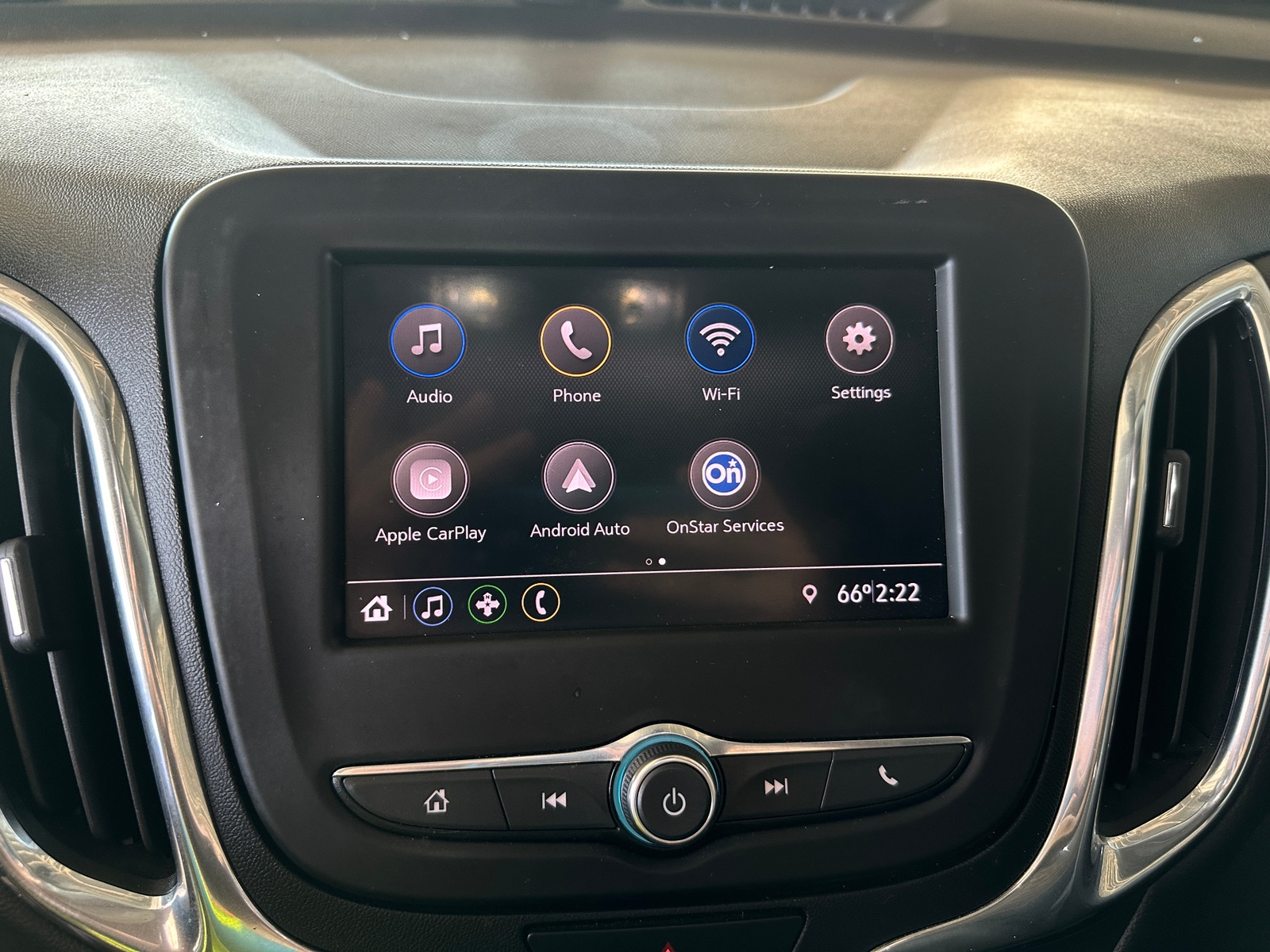 Thumbnail: 2021 Chevrolet Equinox - 4